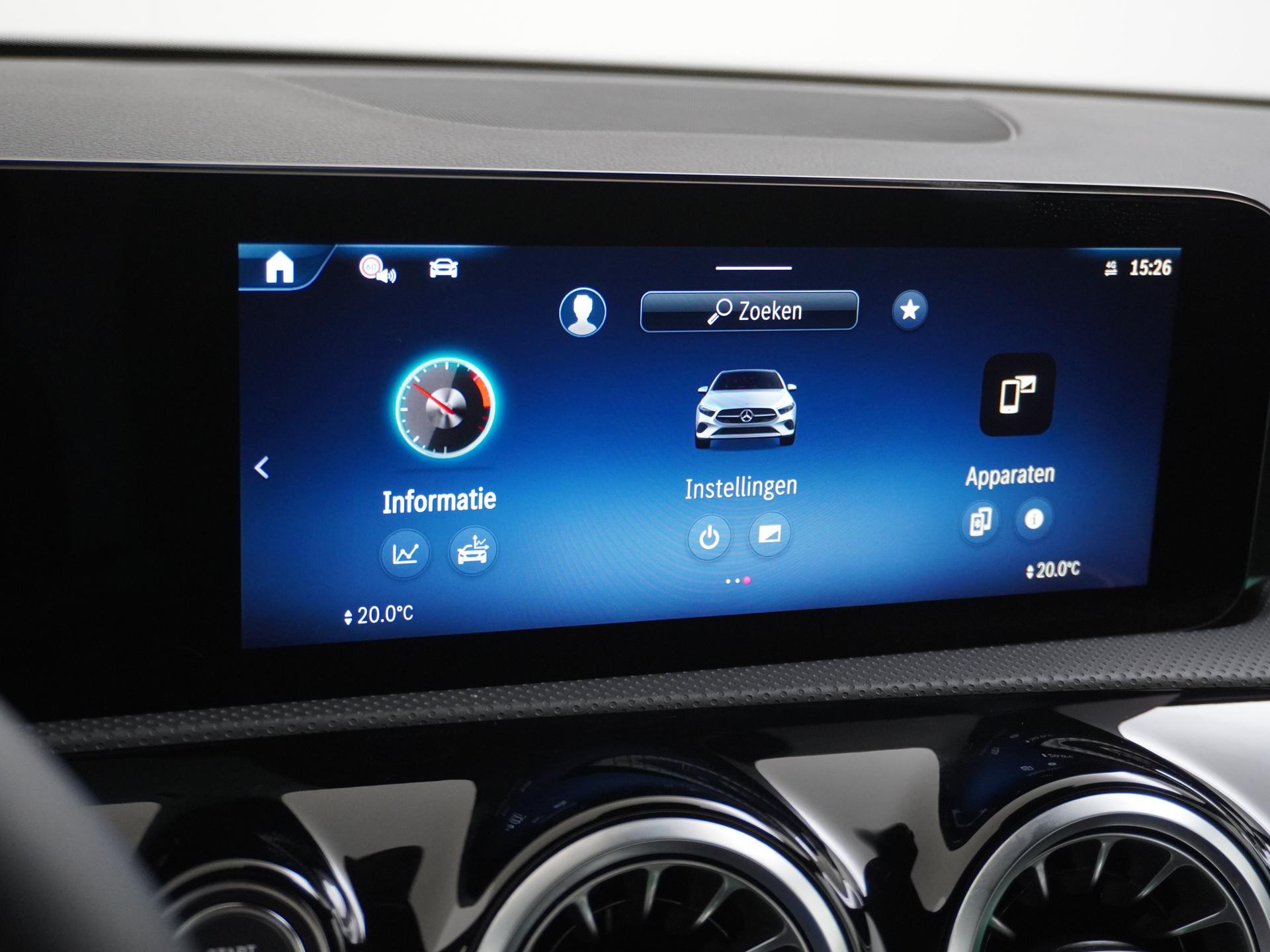 Mercedes-Benz A-Klasse 180 AMG Line Star Edition 39