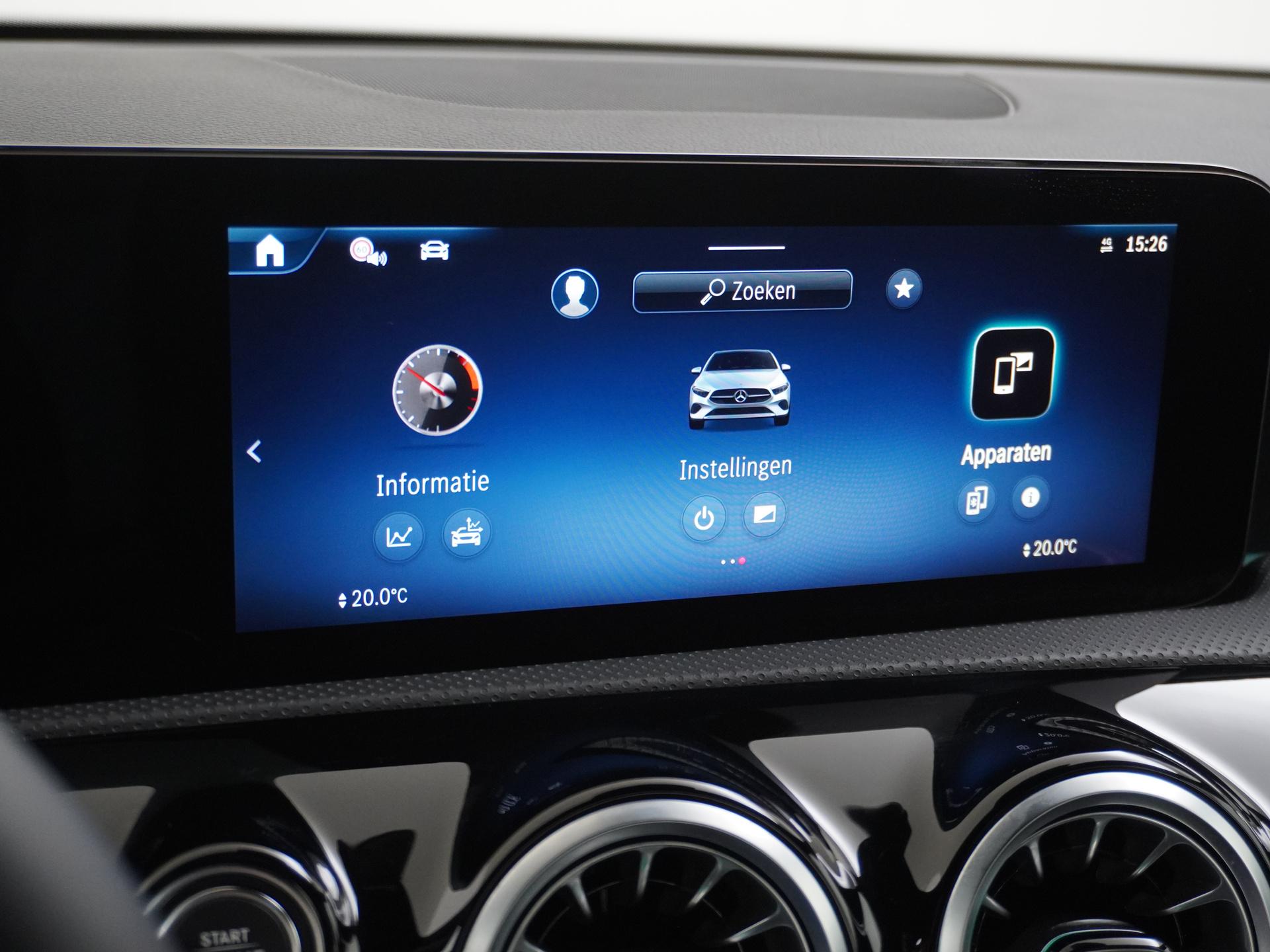 Mercedes-Benz A-Klasse 180 AMG Line Star Edition 40