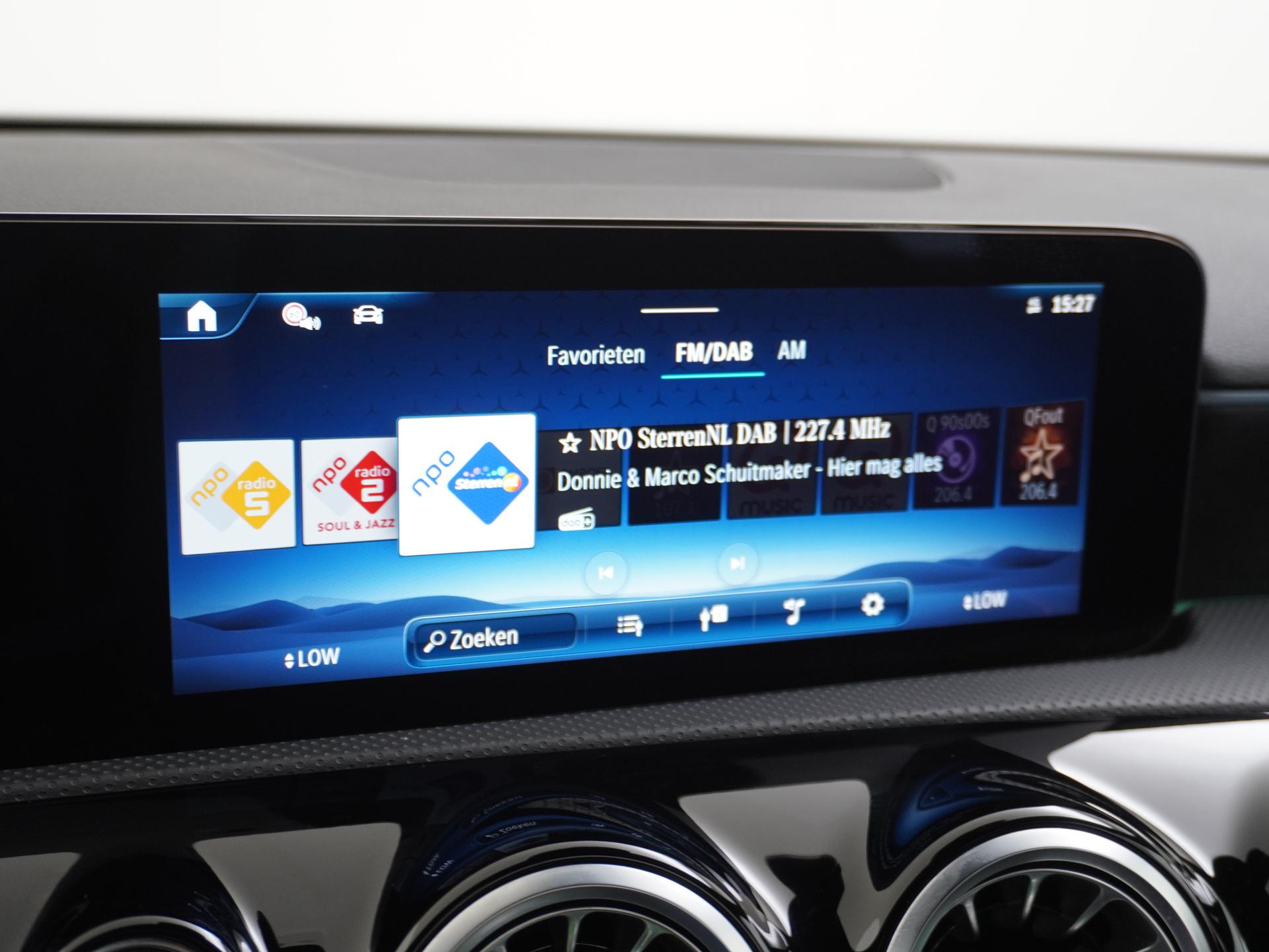 Mercedes-Benz A-Klasse 180 AMG Line Star Edition 42