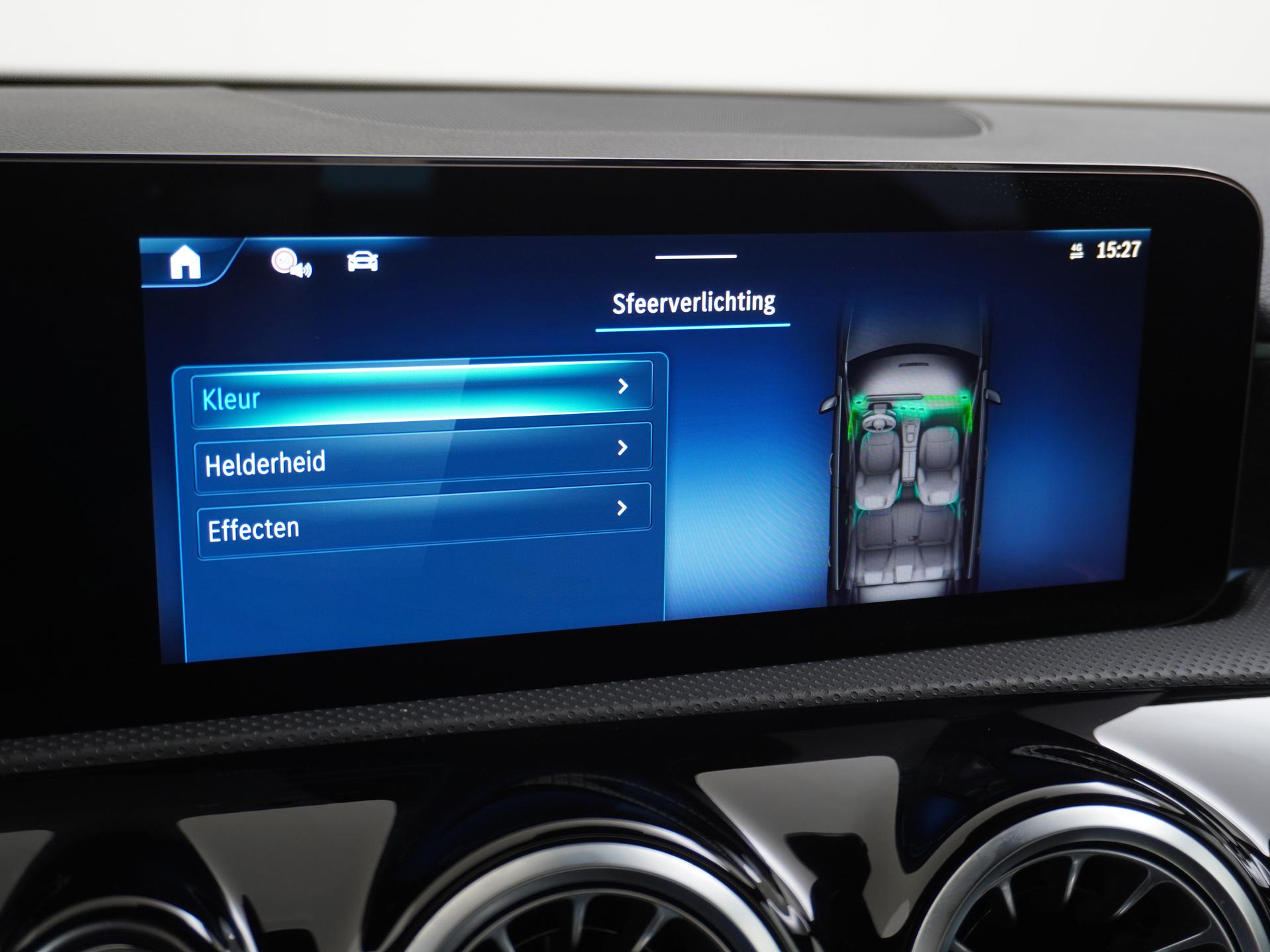 Mercedes-Benz A-Klasse 180 AMG Line Star Edition 44