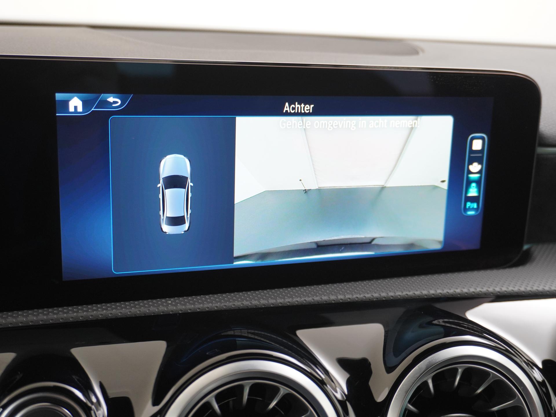 Mercedes-Benz A-Klasse 180 AMG Line Star Edition 5