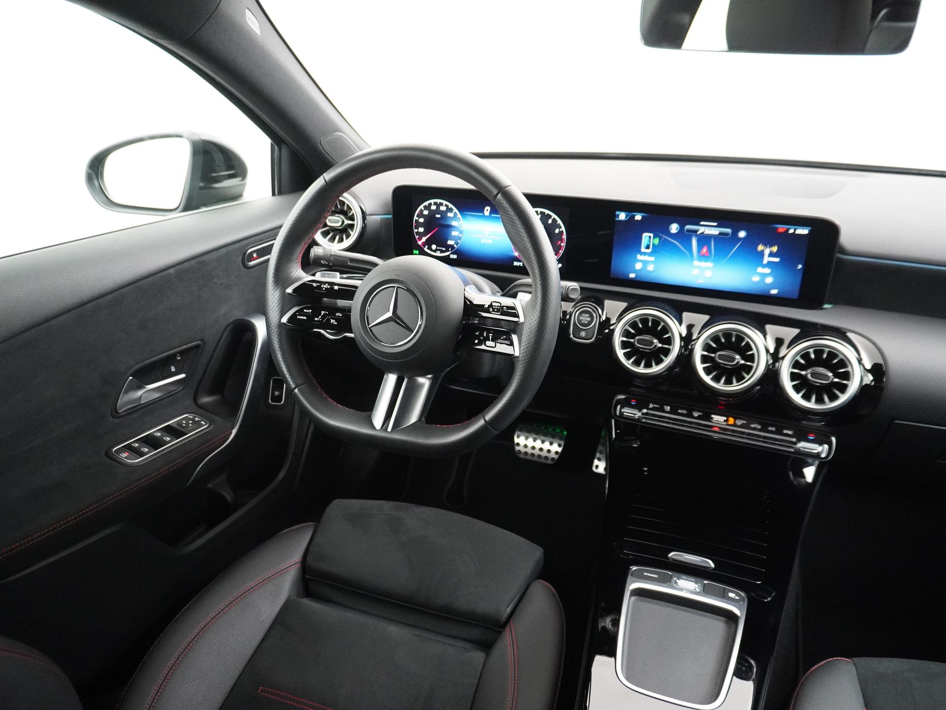 Mercedes-Benz A-Klasse 180 AMG Line Star Edition 6