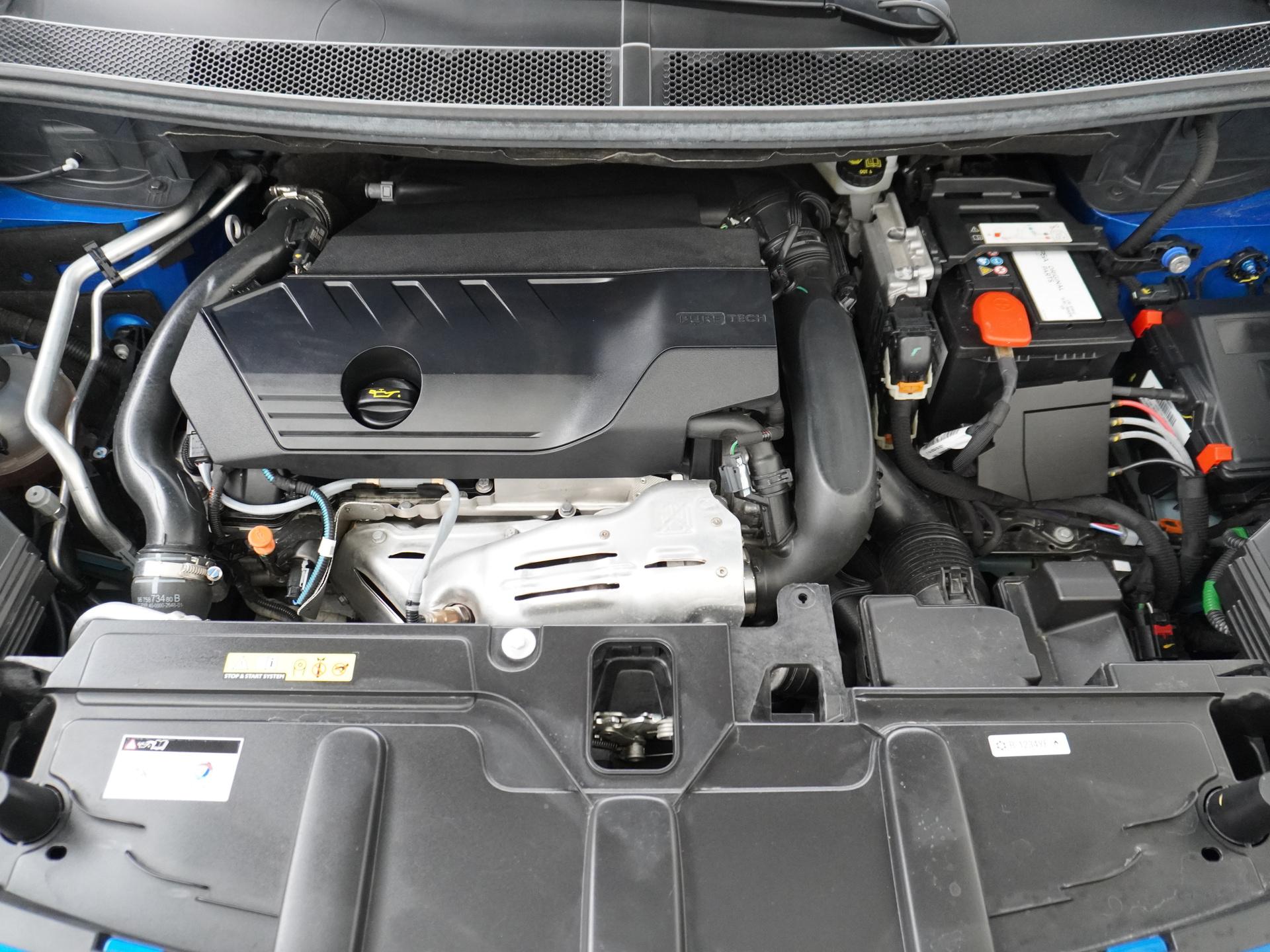 Peugeot 3008 1.6 PureTech GT 10