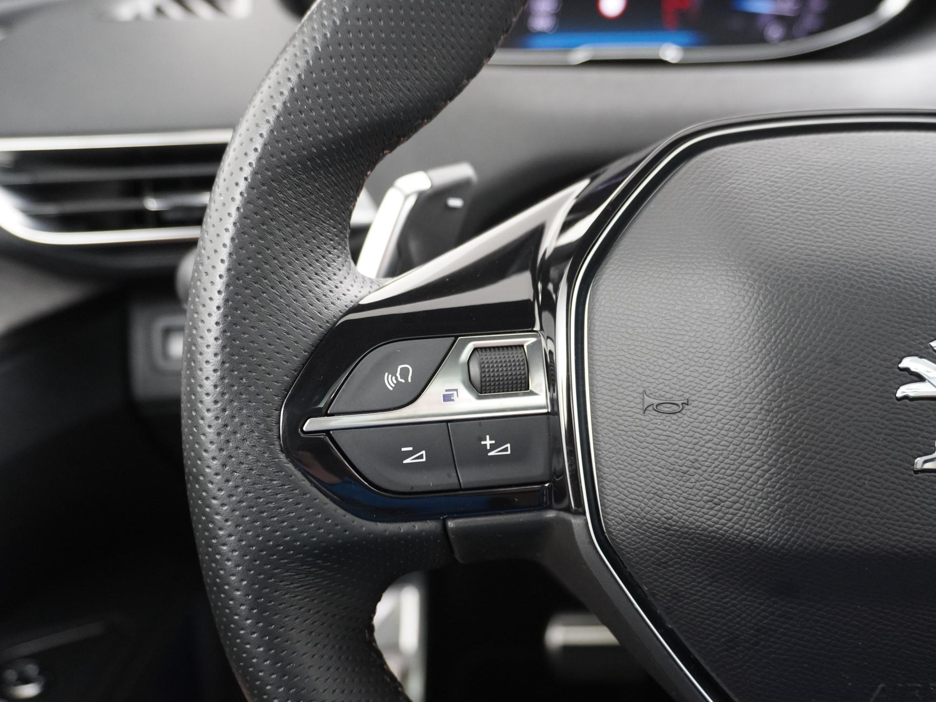 Peugeot 3008 1.6 PureTech GT 21