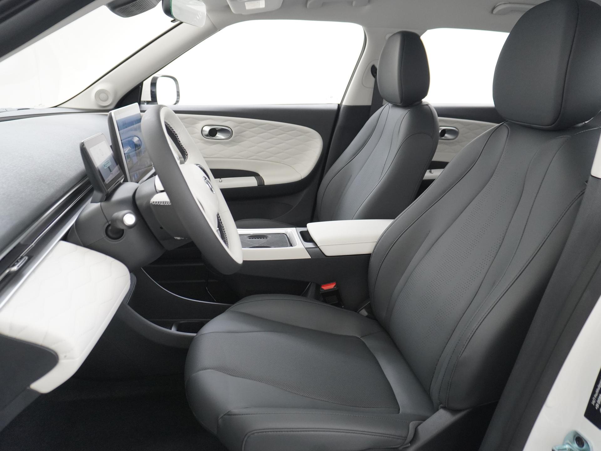 Dongfeng Box Premium Edition 42 kWh 18