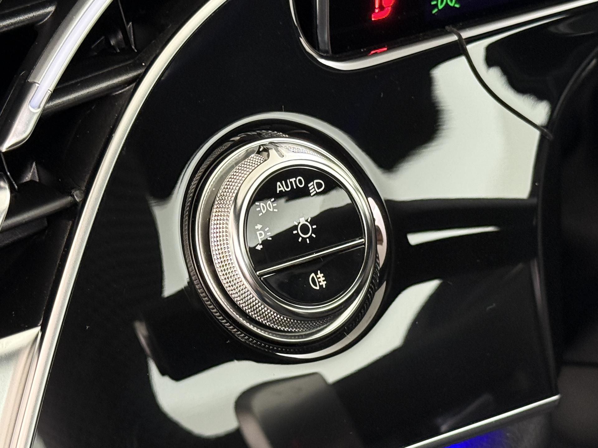 Mercedes-Benz E-Klasse 300 e Sport Edition 23