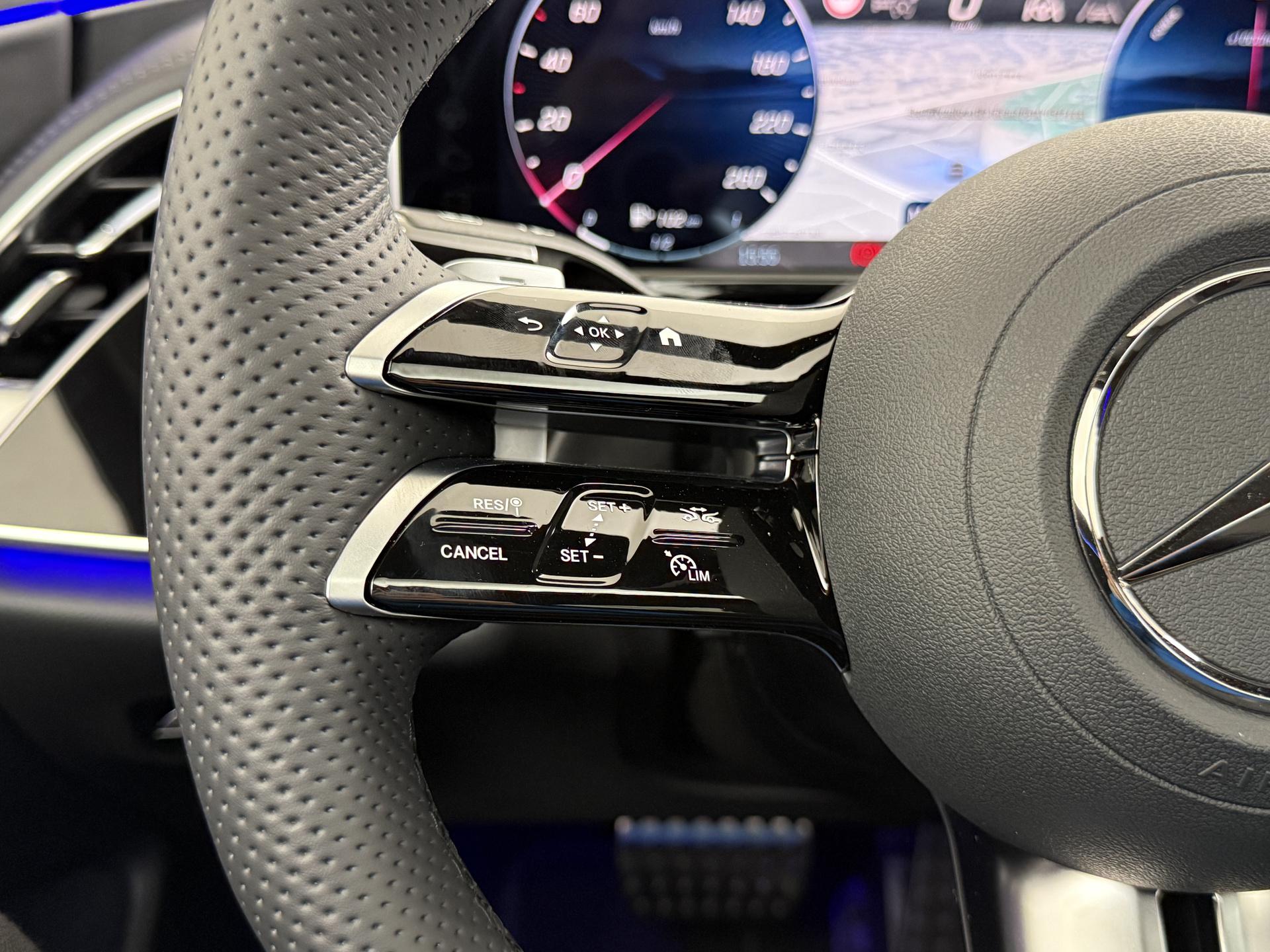 Mercedes-Benz E-Klasse 300 e Sport Edition 29