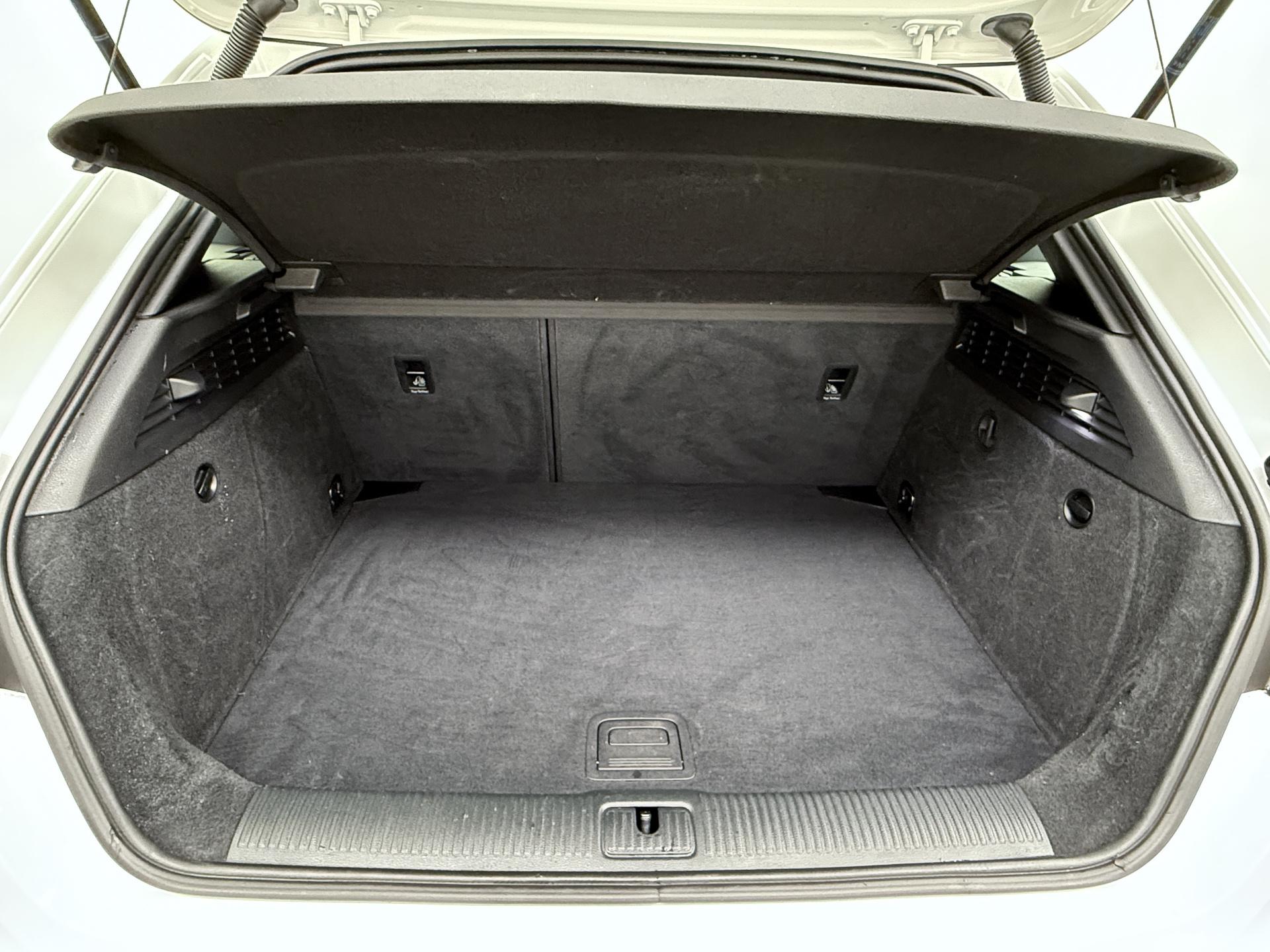 Audi A3 Sportback 30 TFSI Design 34