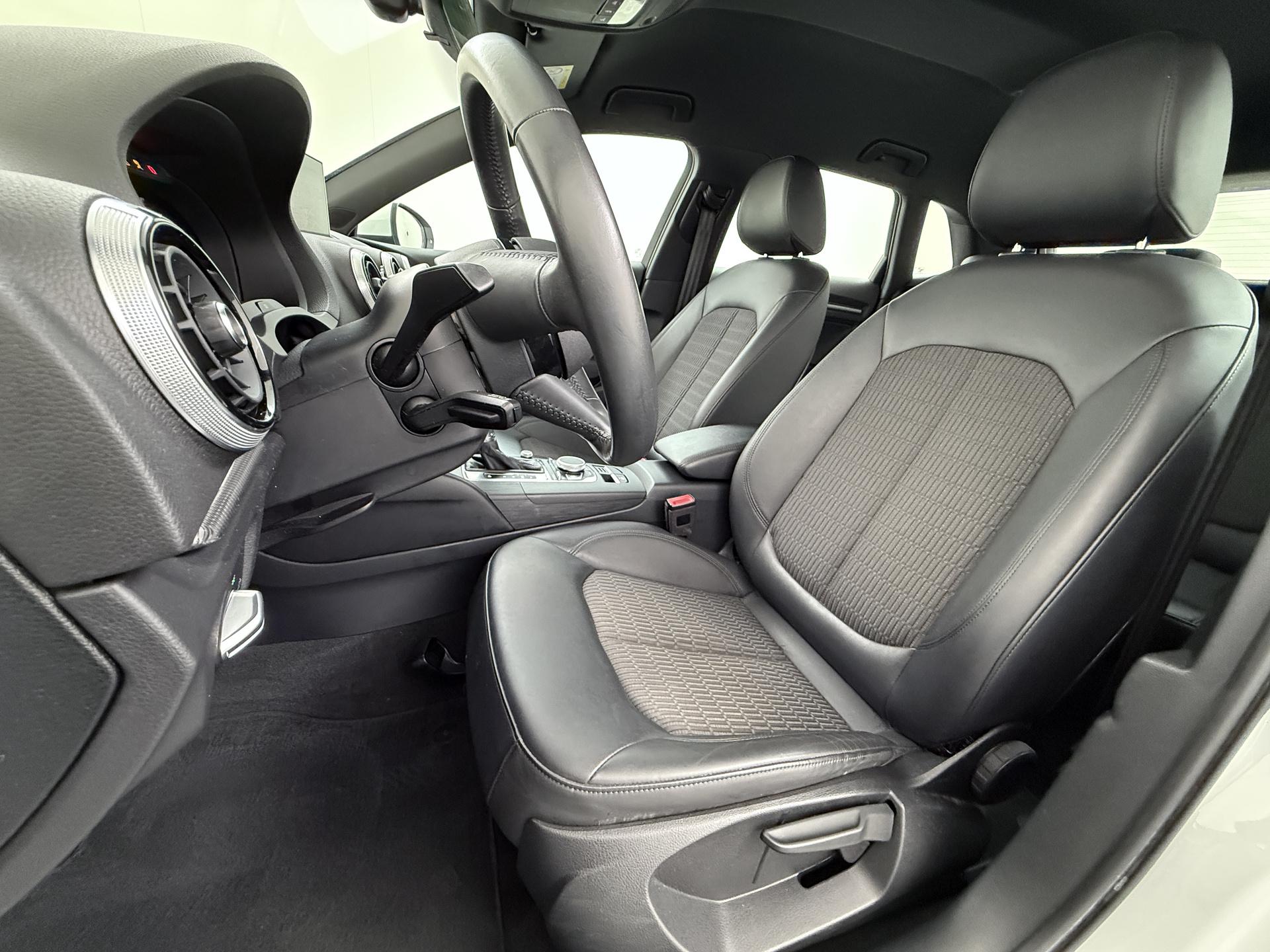 Audi A3 Sportback 30 TFSI Design 6