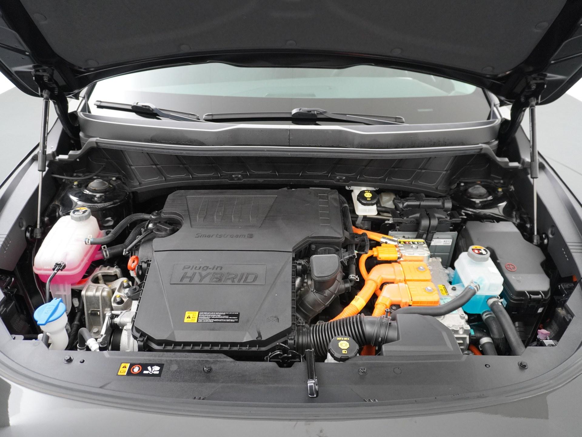 Kia Niro 1.6 GDi PHEV 10