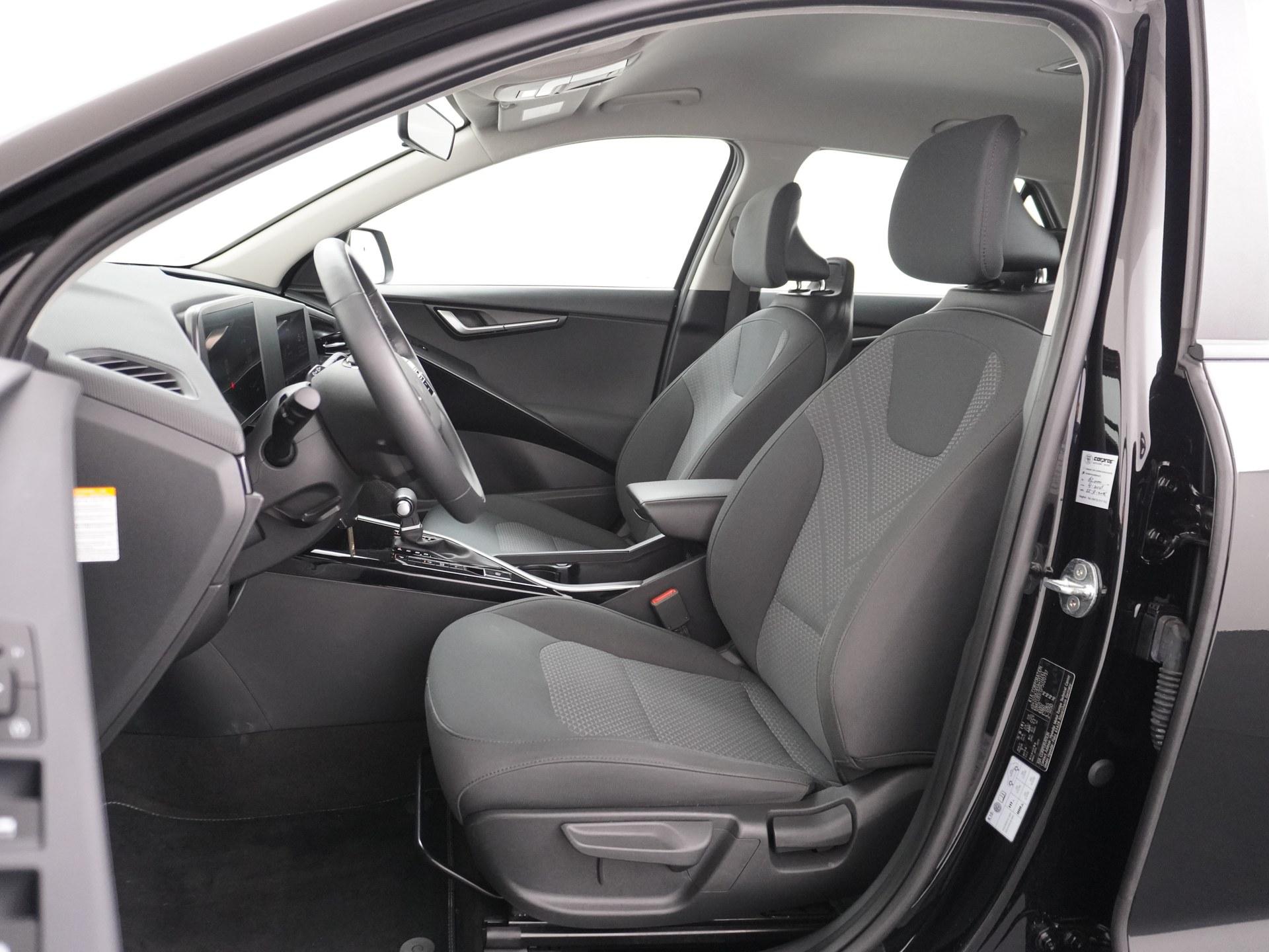 Kia Niro 1.6 GDi PHEV 13