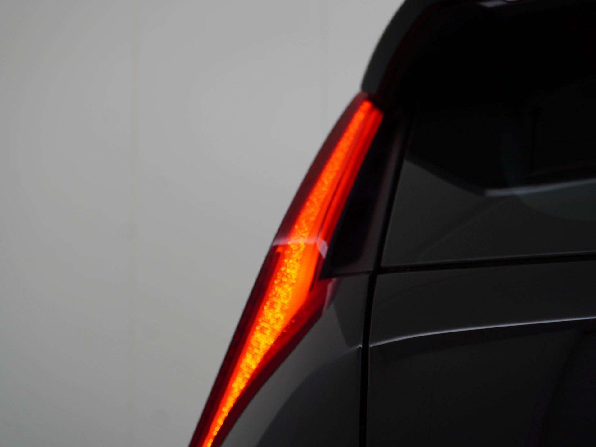 Kia Niro 1.6 GDi PHEV 4