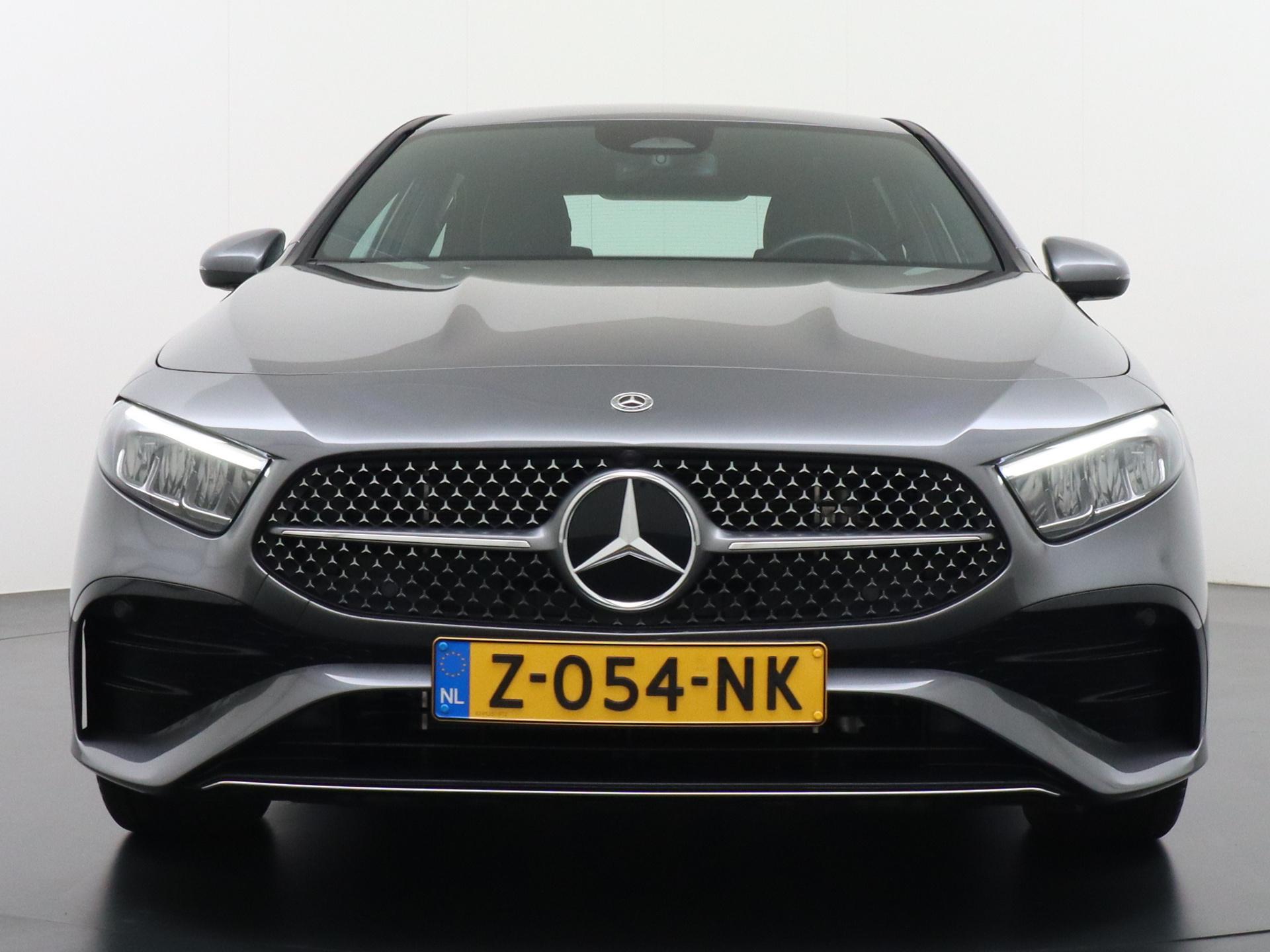 Mercedes-Benz A-Klasse 250 e Star Edition AMG Line 11