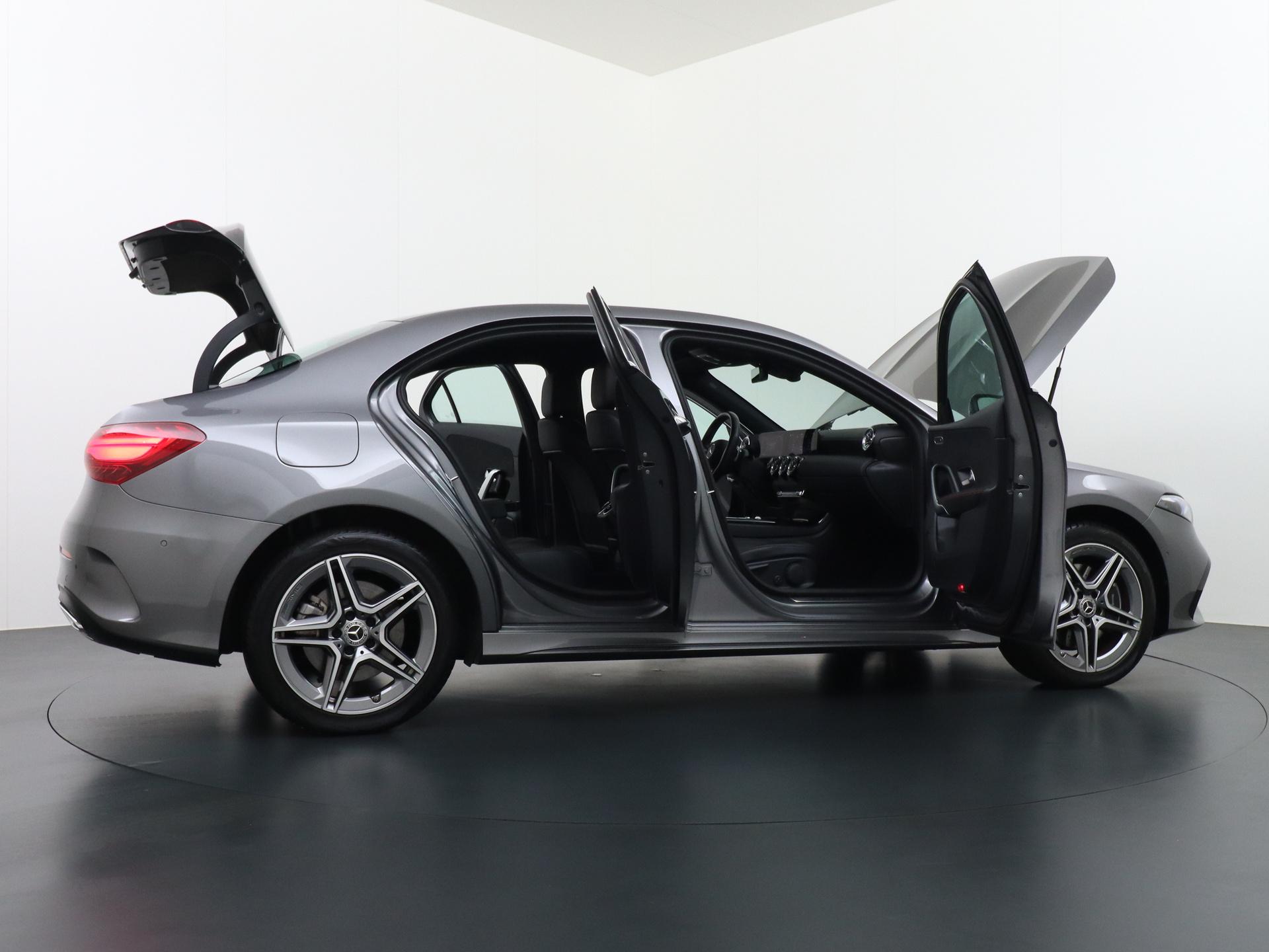 Mercedes-Benz A-Klasse 250 e Star Edition AMG Line 13