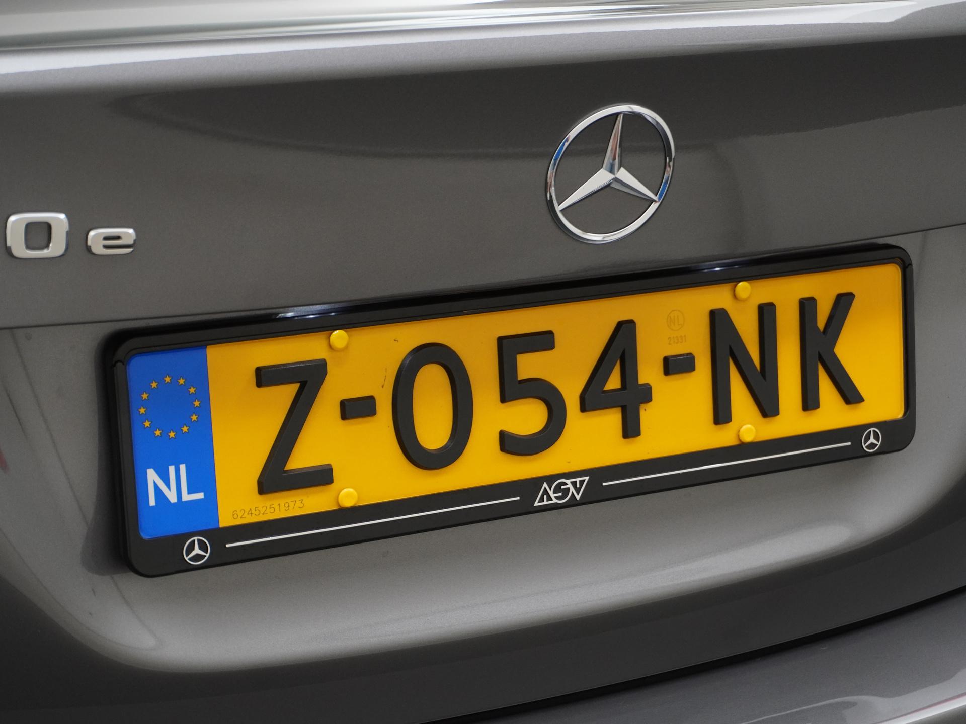 Mercedes-Benz A-Klasse 250 e Star Edition AMG Line 16