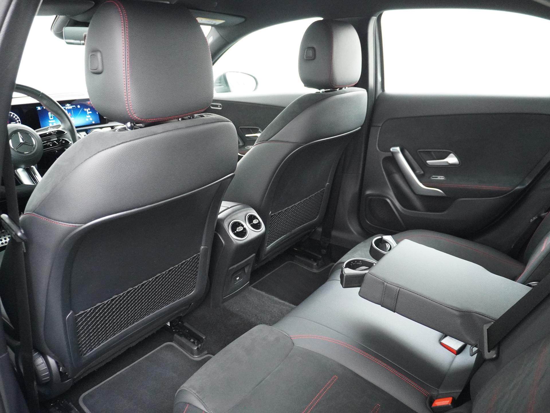 Mercedes-Benz A-Klasse 250 e Star Edition AMG Line 22