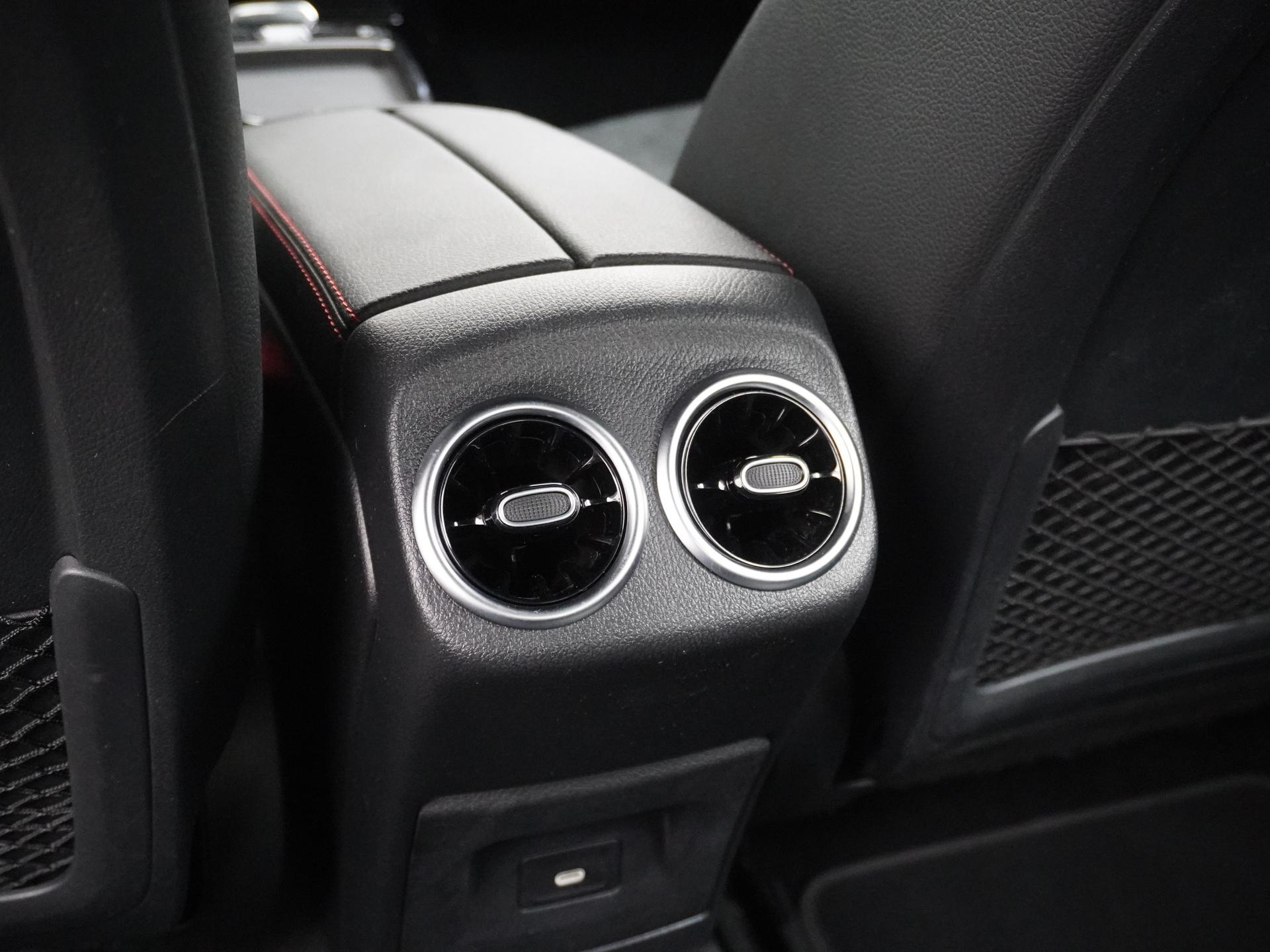 Mercedes-Benz A-Klasse 250 e Star Edition AMG Line 24