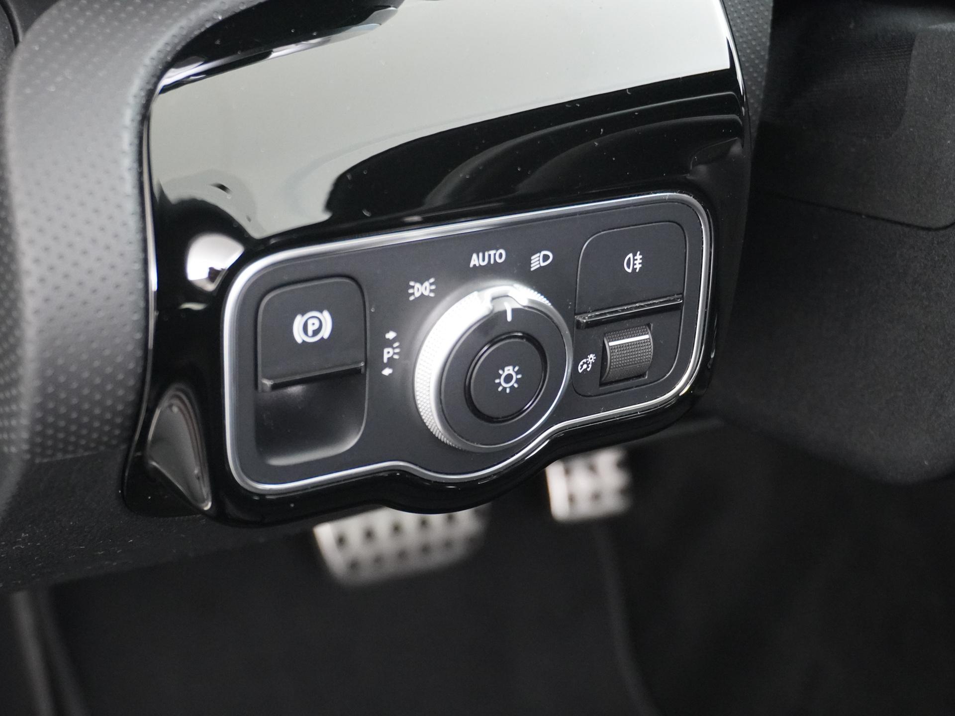 Mercedes-Benz A-Klasse 250 e Star Edition AMG Line 27