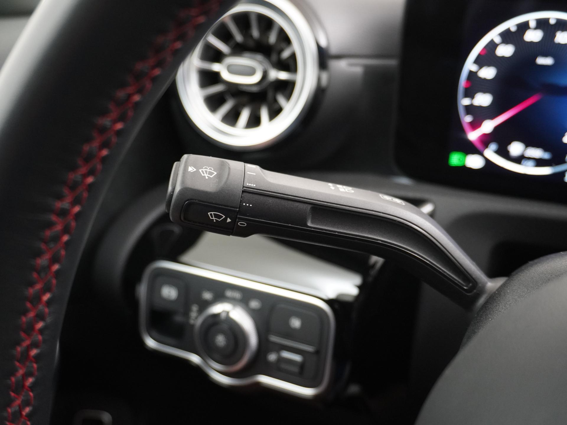 Mercedes-Benz A-Klasse 250 e Star Edition AMG Line 28