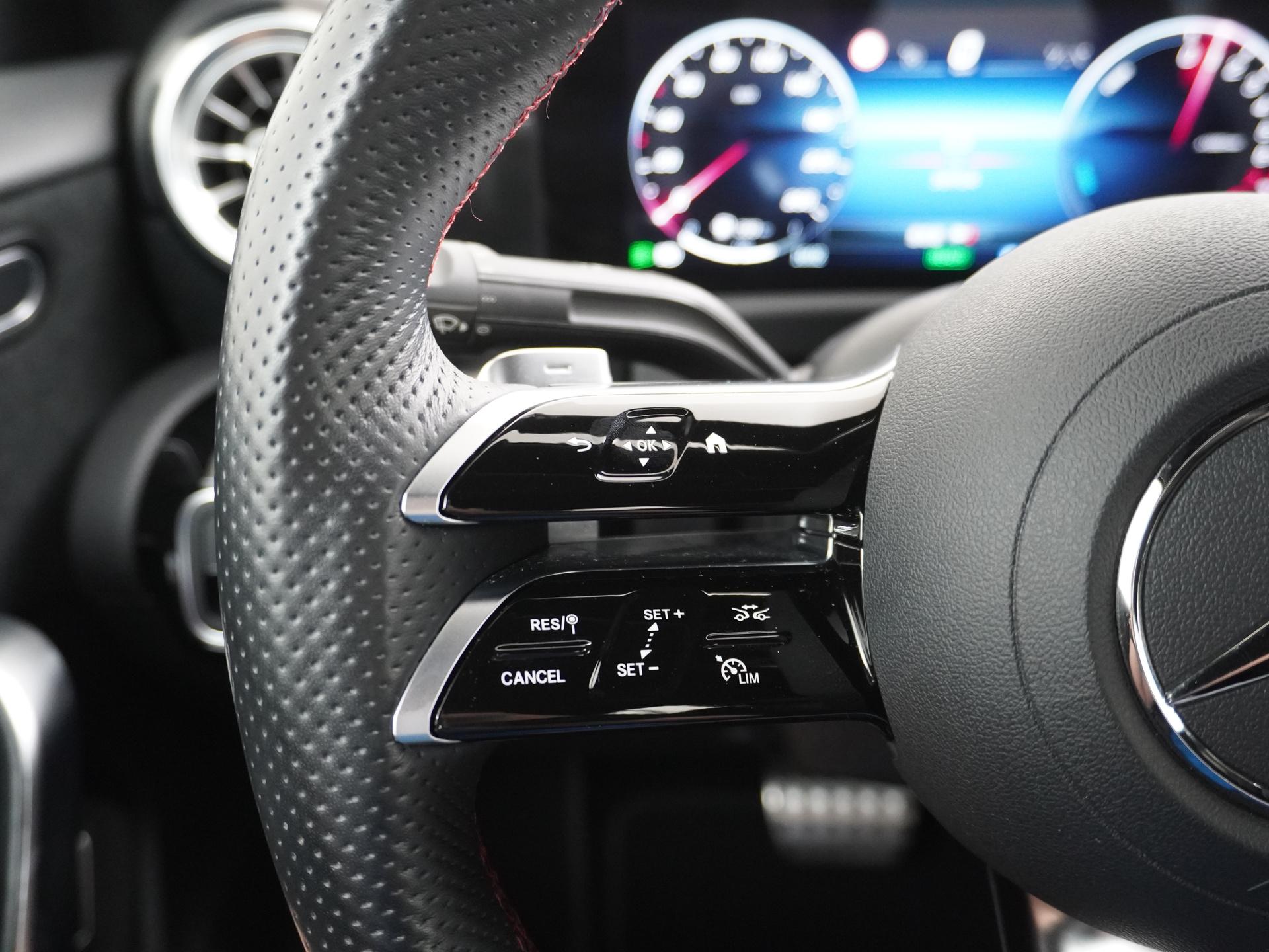 Mercedes-Benz A-Klasse 250 e Star Edition AMG Line 30