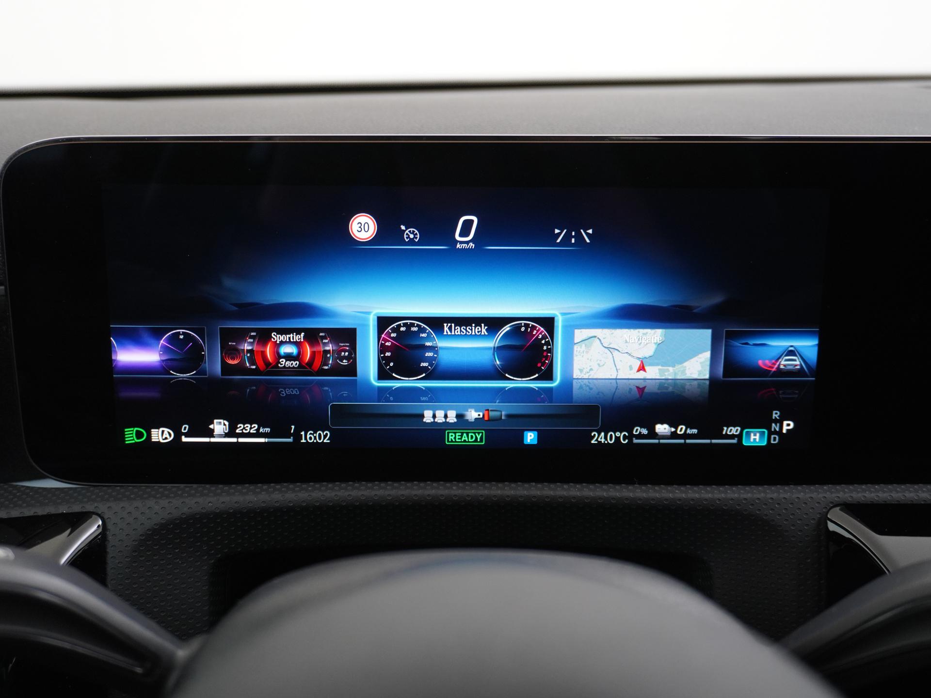 Mercedes-Benz A-Klasse 250 e Star Edition AMG Line 34