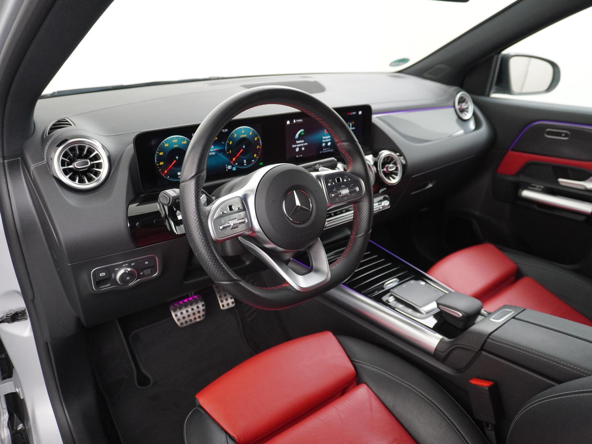 Mercedes-Benz GLA 250 AMG Line 19