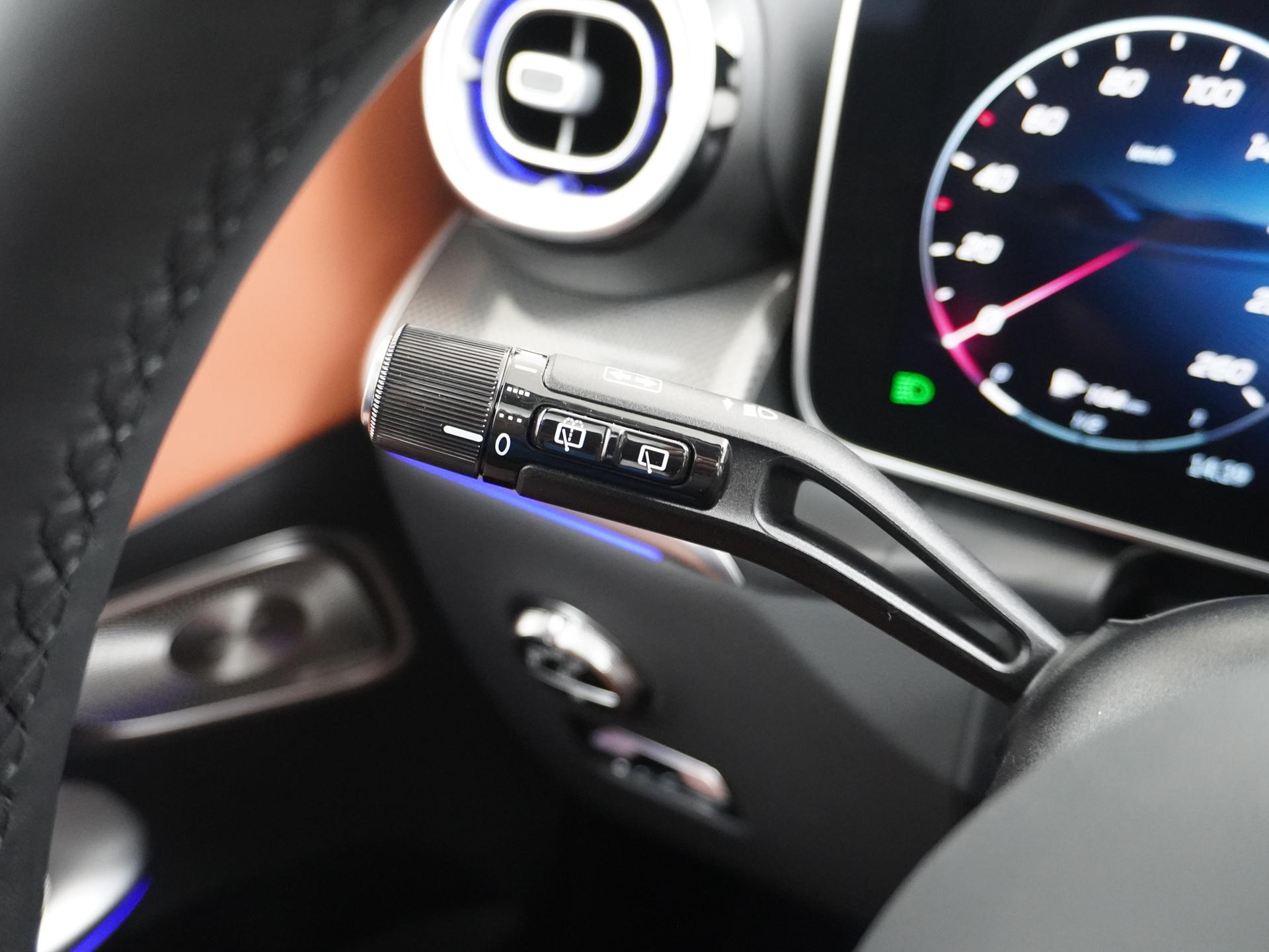 Mercedes-Benz GLC 400e 4MATIC Sport Edition 30