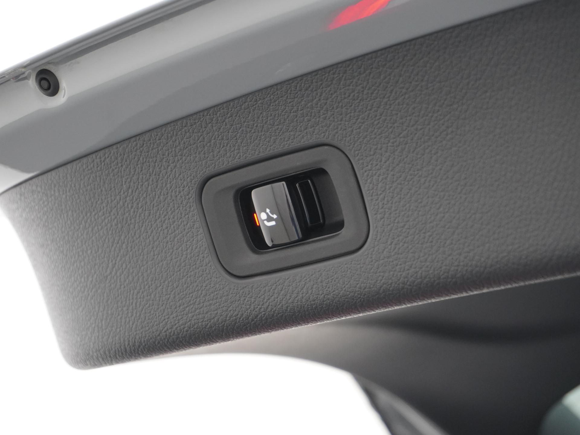 Mercedes-Benz GLC 300e 4MATIC Sport Edition 15