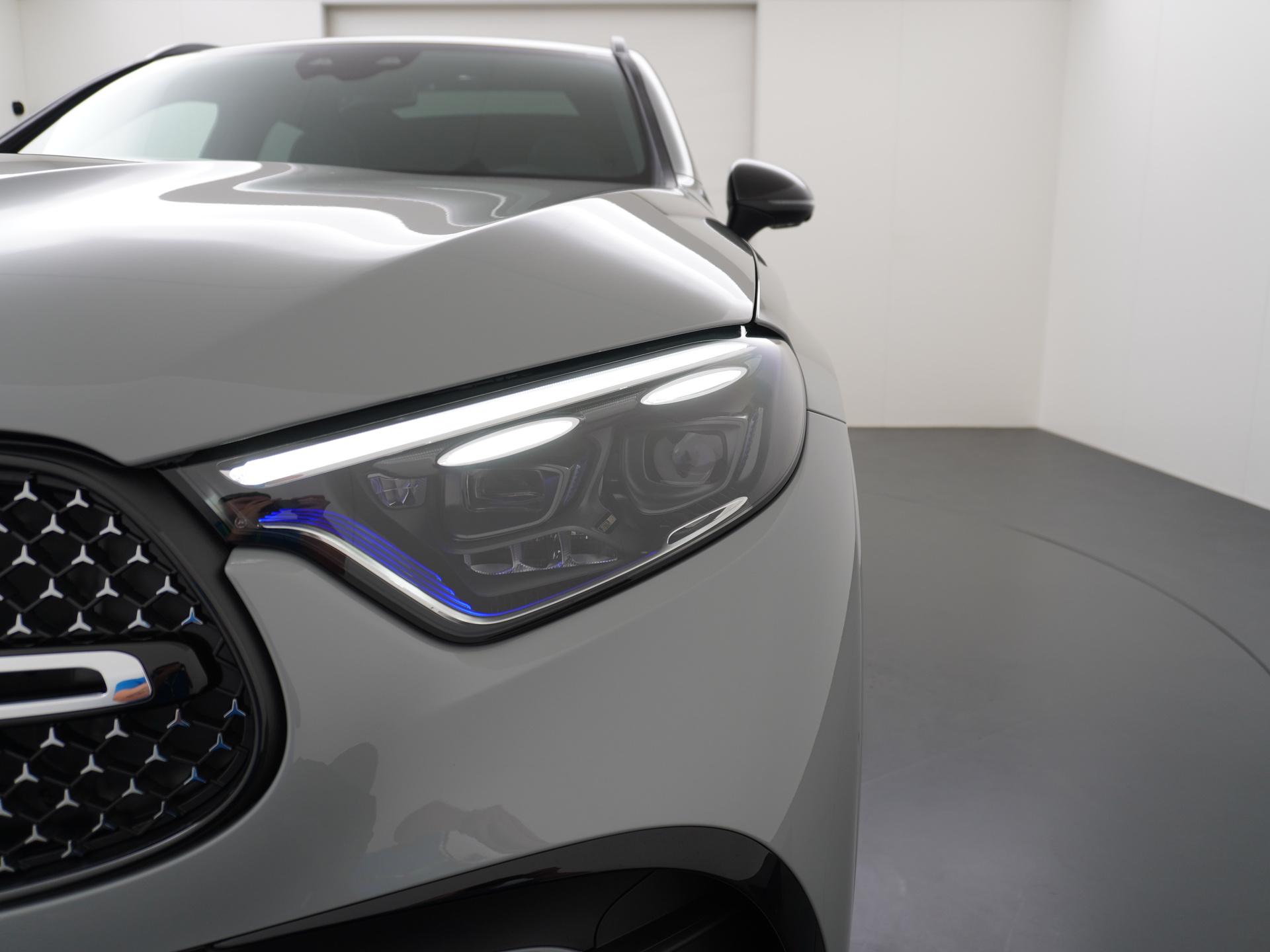 Mercedes-Benz GLC 300e 4MATIC Sport Edition 17