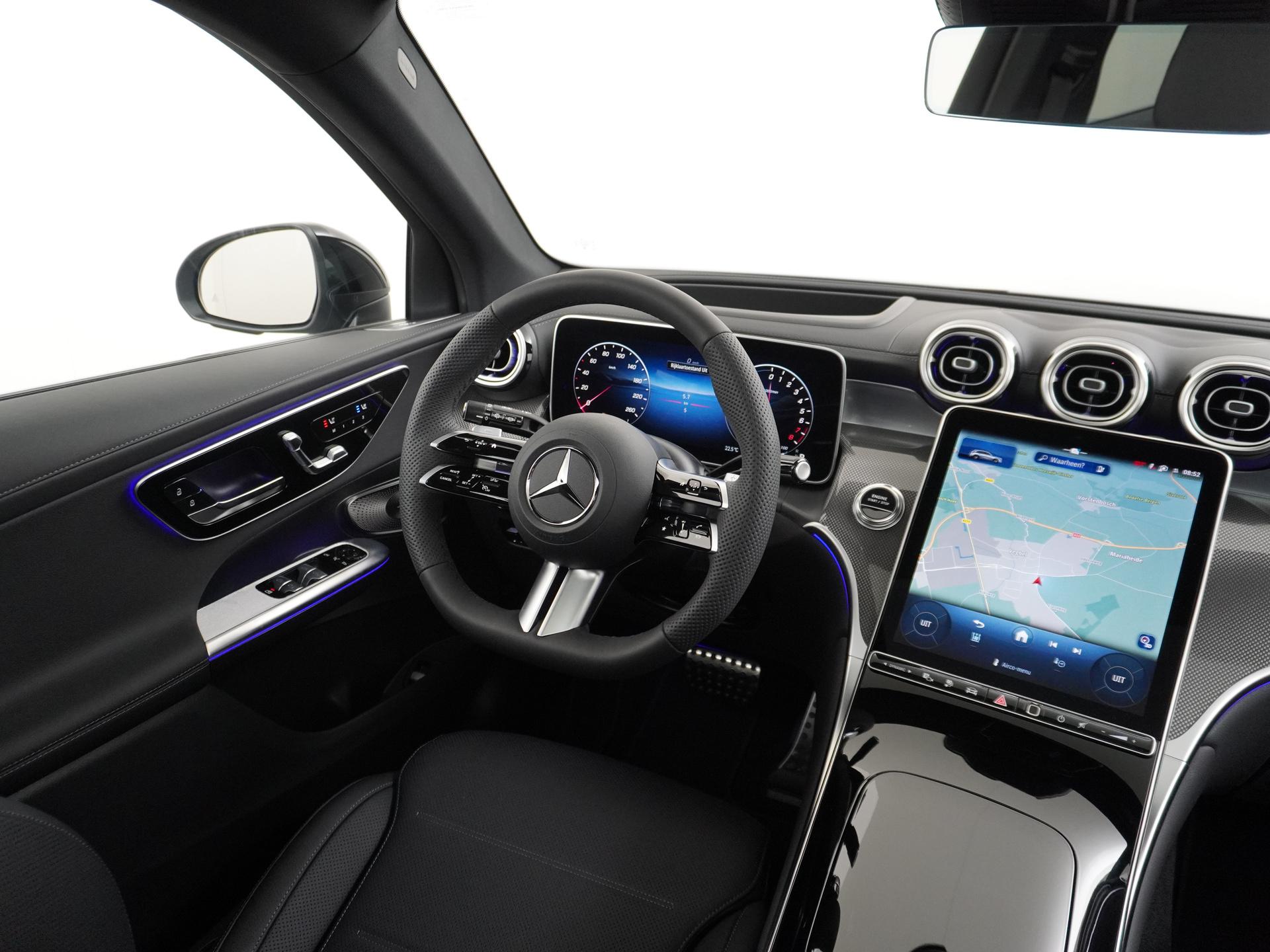 Mercedes-Benz GLC 300e 4MATIC Sport Edition 28