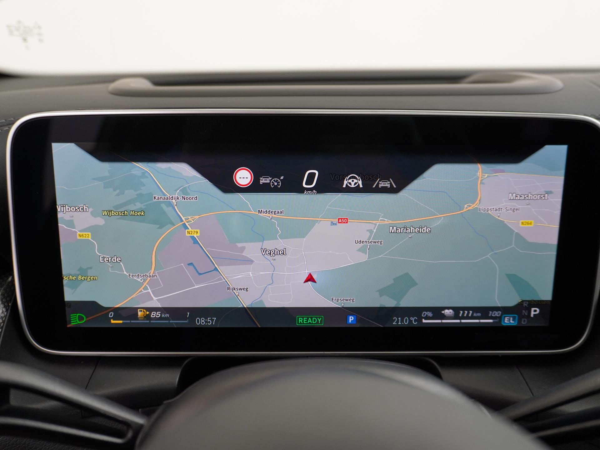 Mercedes-Benz GLC 300e 4MATIC Sport Edition 36