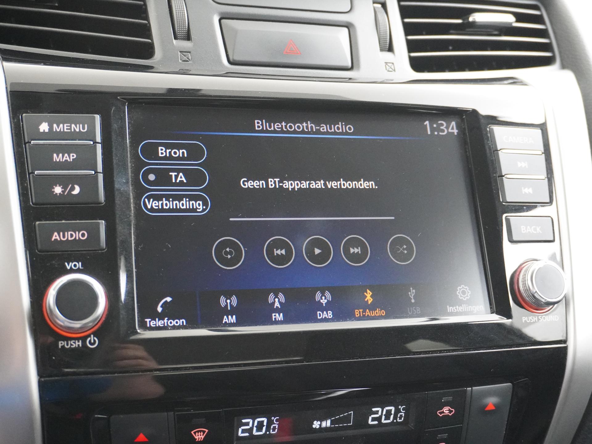 Nissan Navara 2.3 dCi N-Connecta King Cab 21