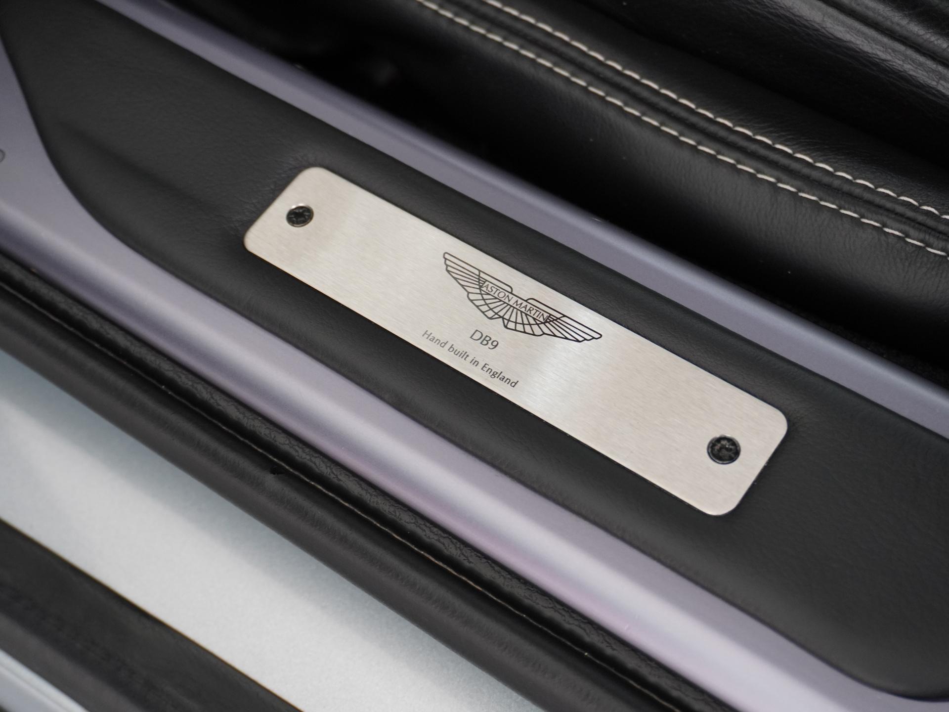 Aston Martin DB9 Volante 5.9 V12 Touchtronic 11