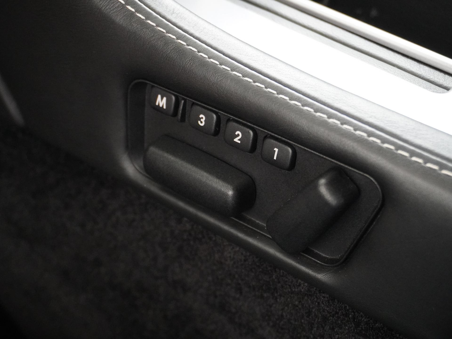 Aston Martin DB9 Volante 5.9 V12 Touchtronic 14