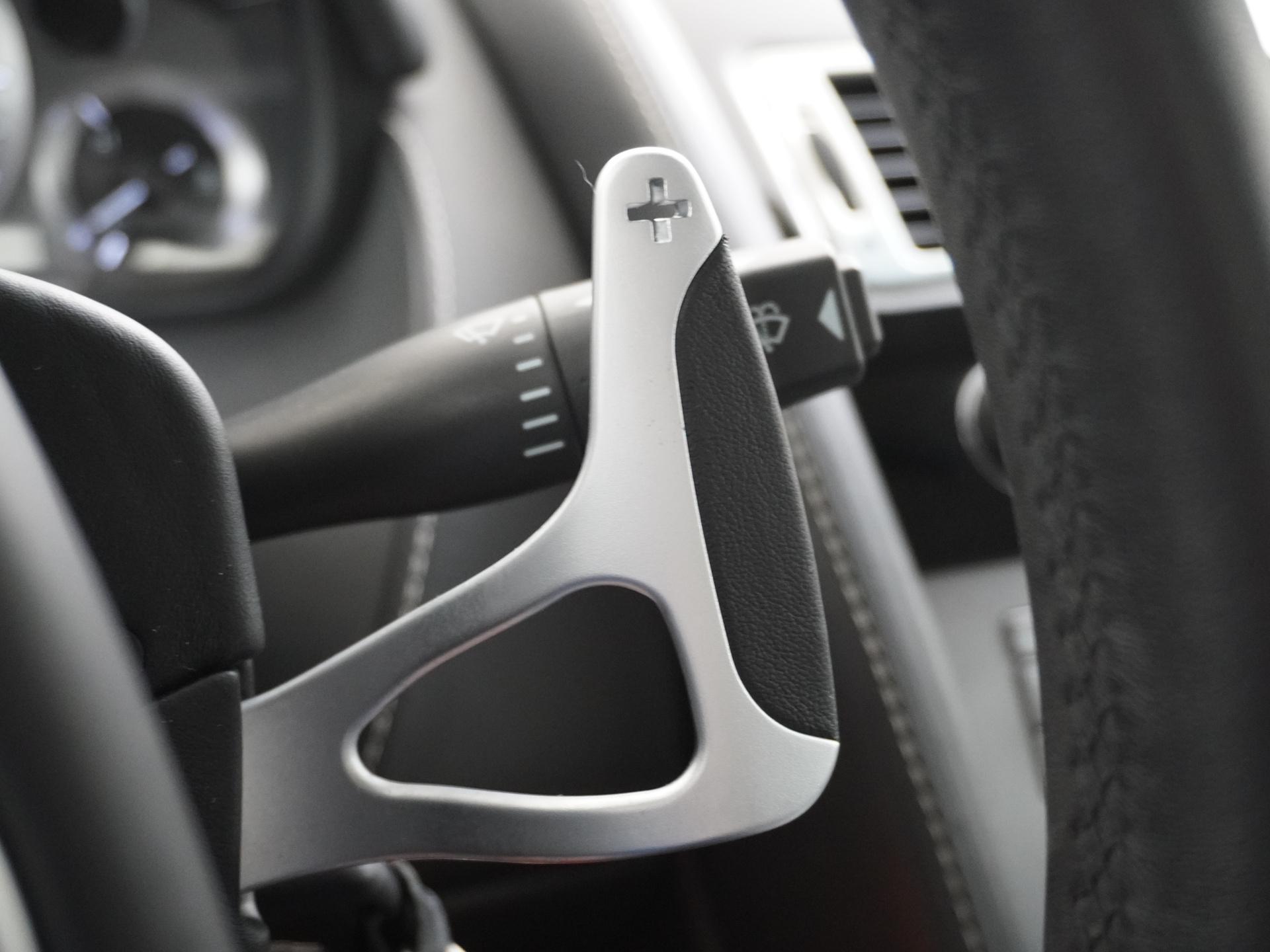 Aston Martin DB9 Volante 5.9 V12 Touchtronic 18