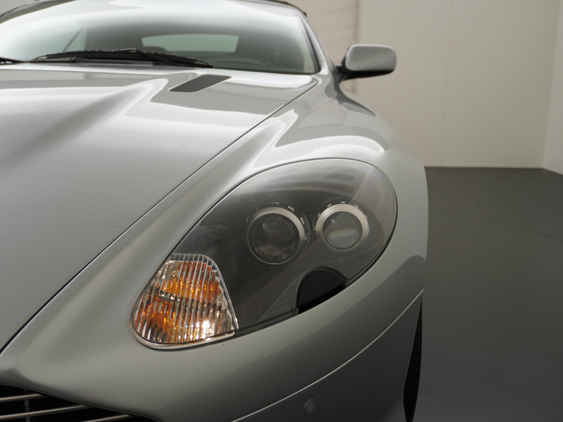 Aston Martin DB9 Volante 5.9 V12 Touchtronic 8