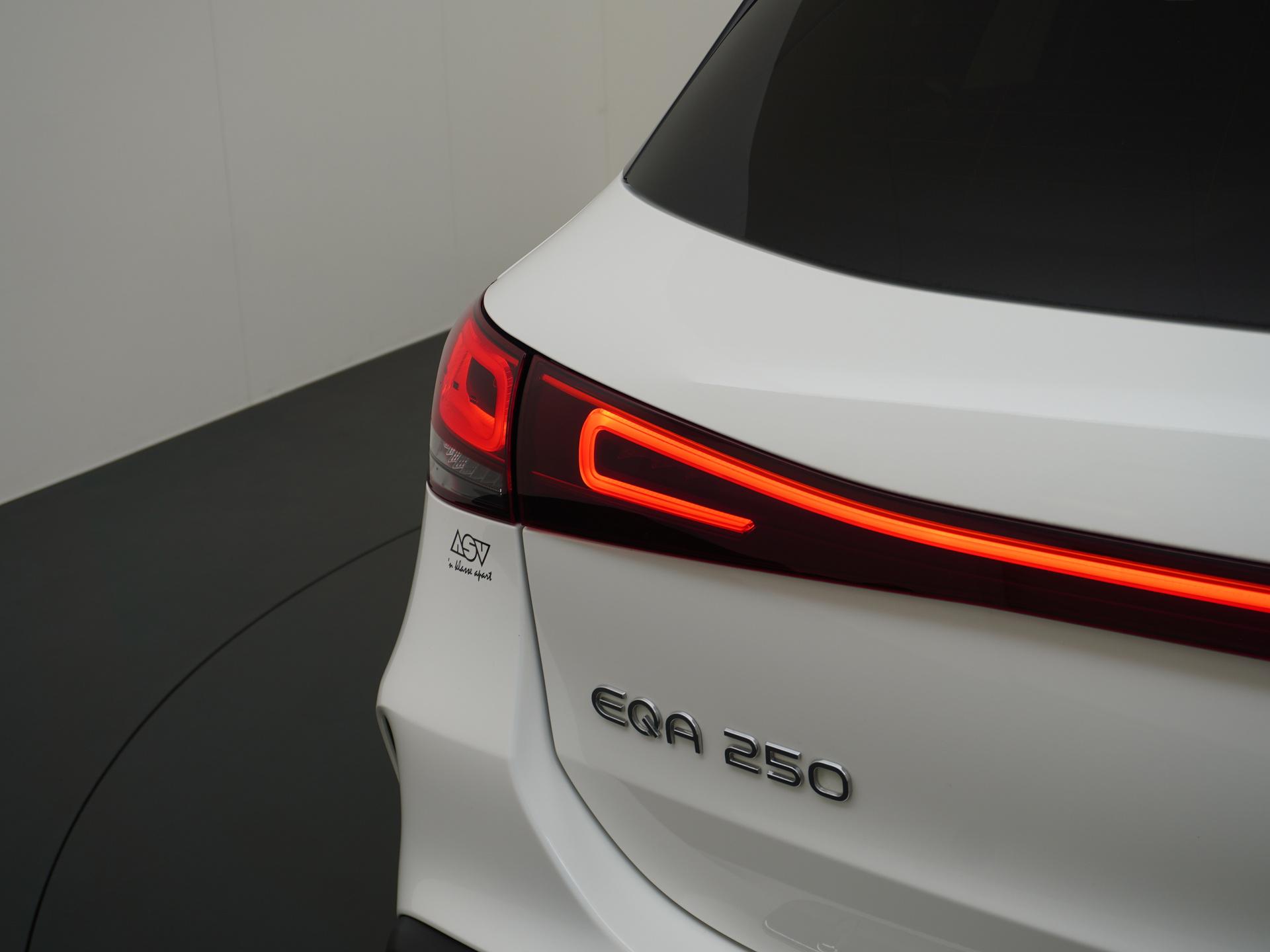 Mercedes-Benz EQA 250 Business Solution AMG 67 kWh Accu 11