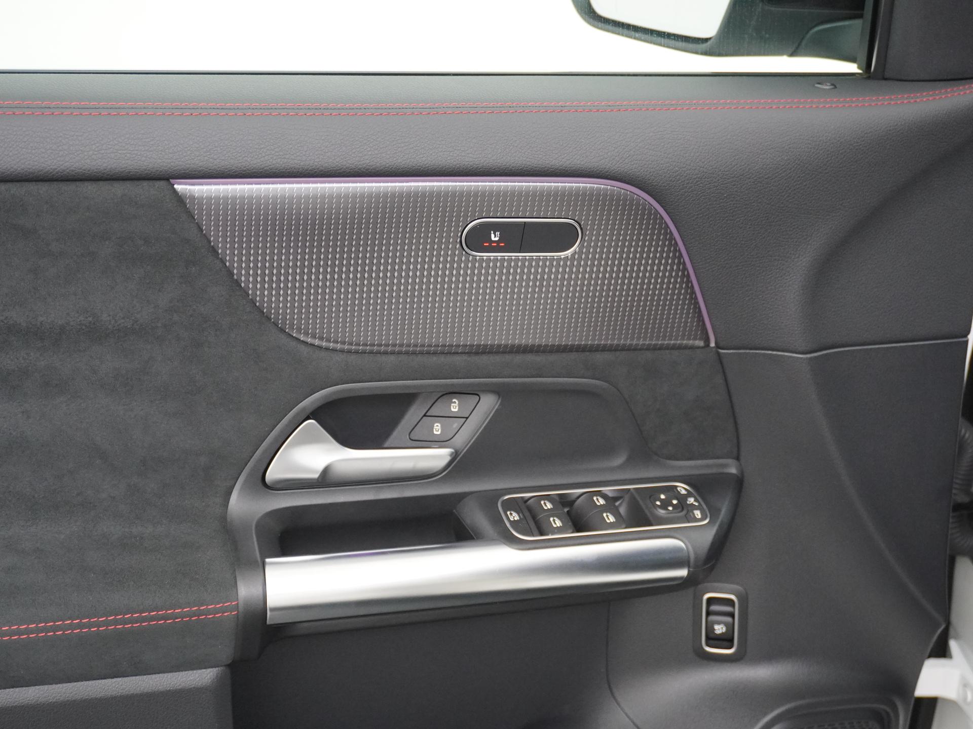 Mercedes-Benz EQA 250 Business Solution AMG 67 kWh Accu 19