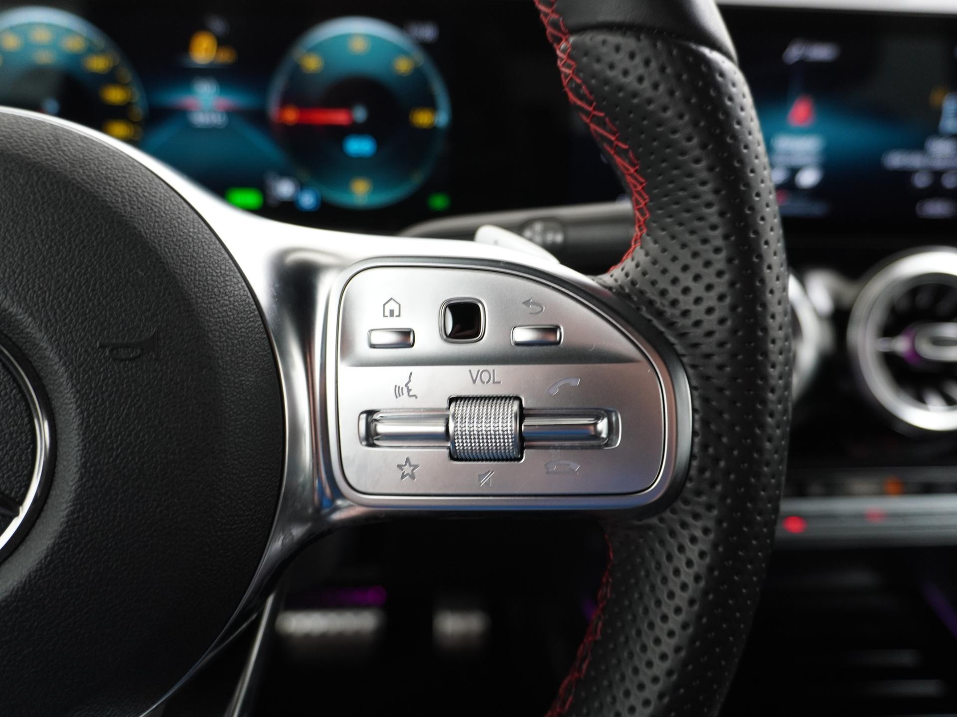 Mercedes-Benz EQA 250 Business Solution AMG 67 kWh Accu 32