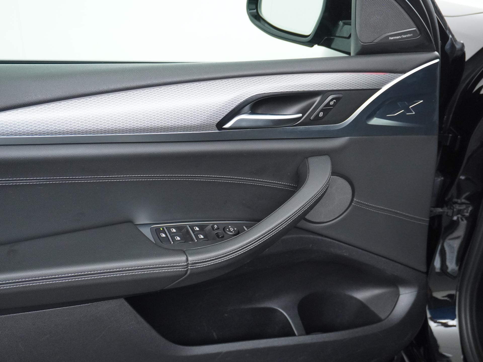 BMW X4 xDrive20d High Executive 18