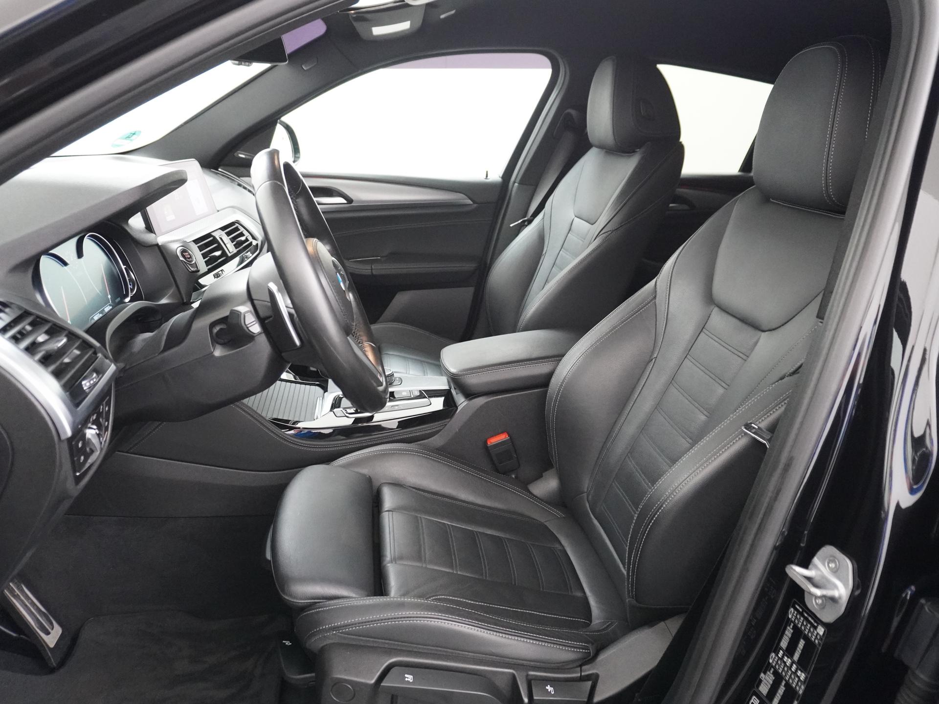 BMW X4 xDrive20d High Executive 8