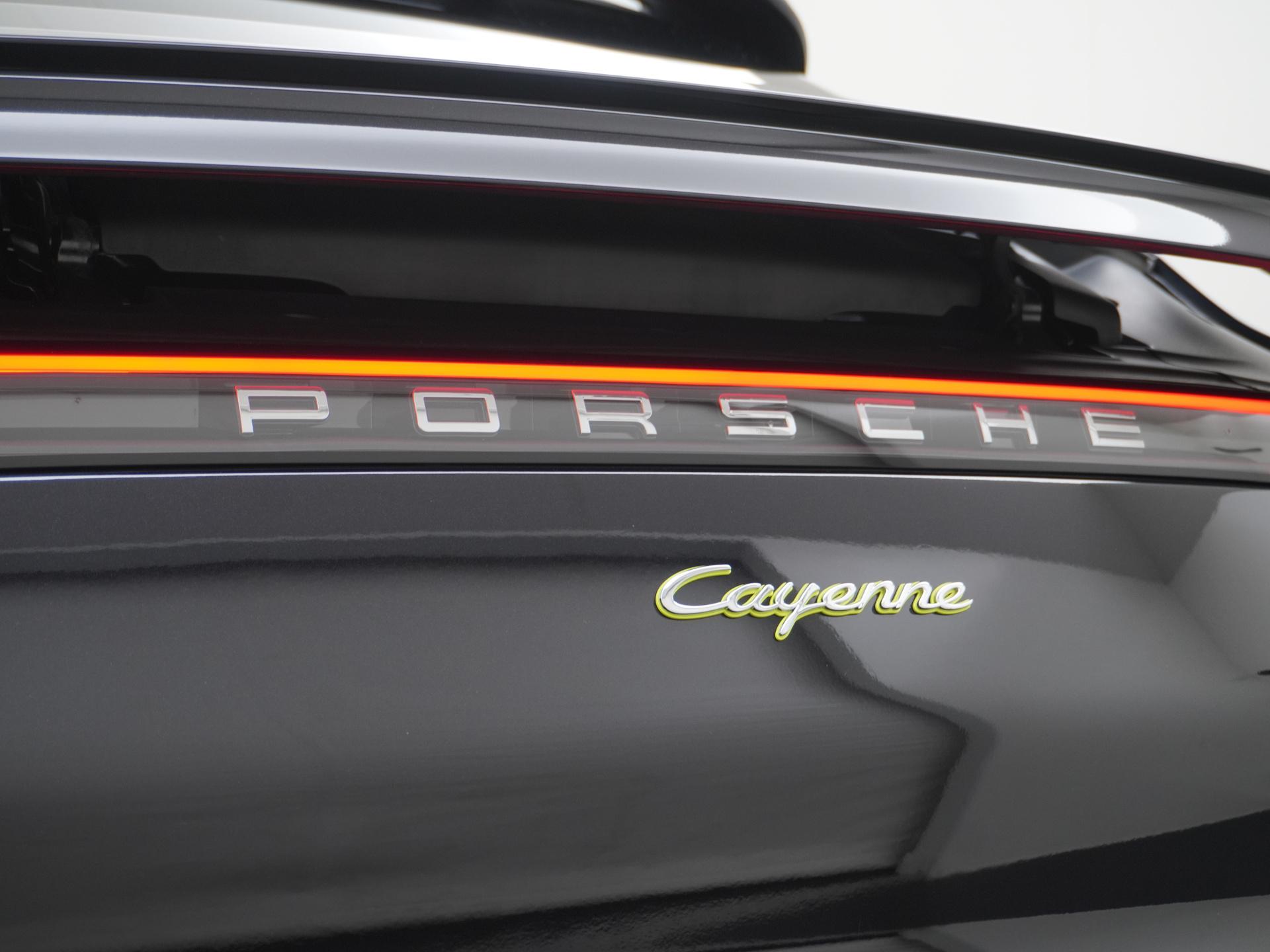 Porsche Cayenne Coupé 3.0 E-Hybrid 16