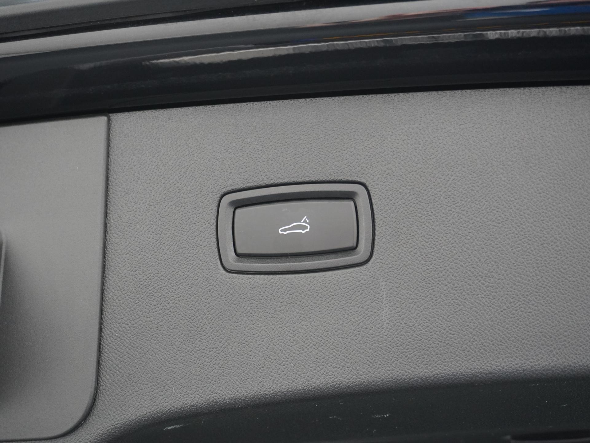 Porsche Cayenne Coupé 3.0 E-Hybrid 19