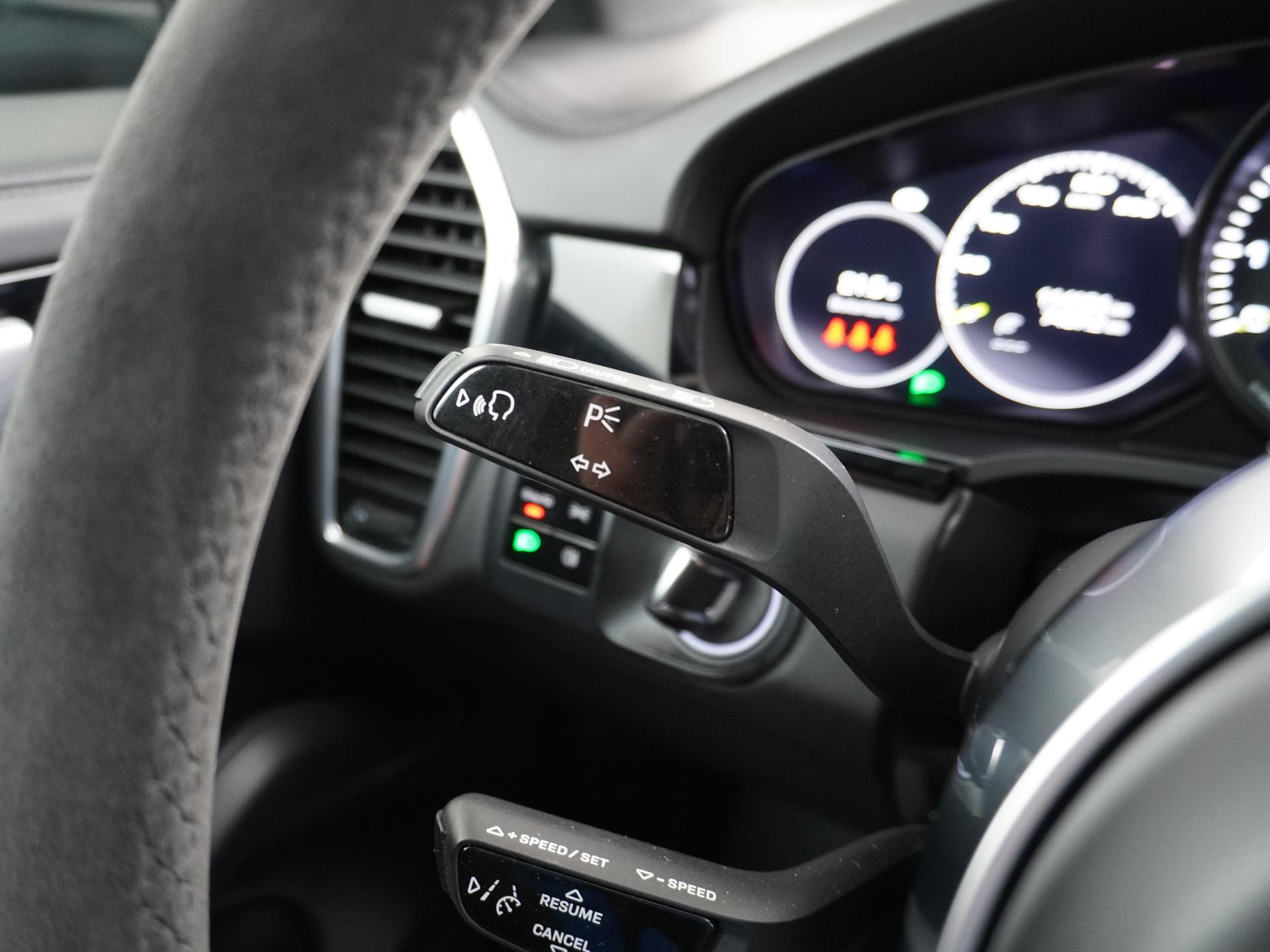 Porsche Cayenne Coupé 3.0 E-Hybrid 31