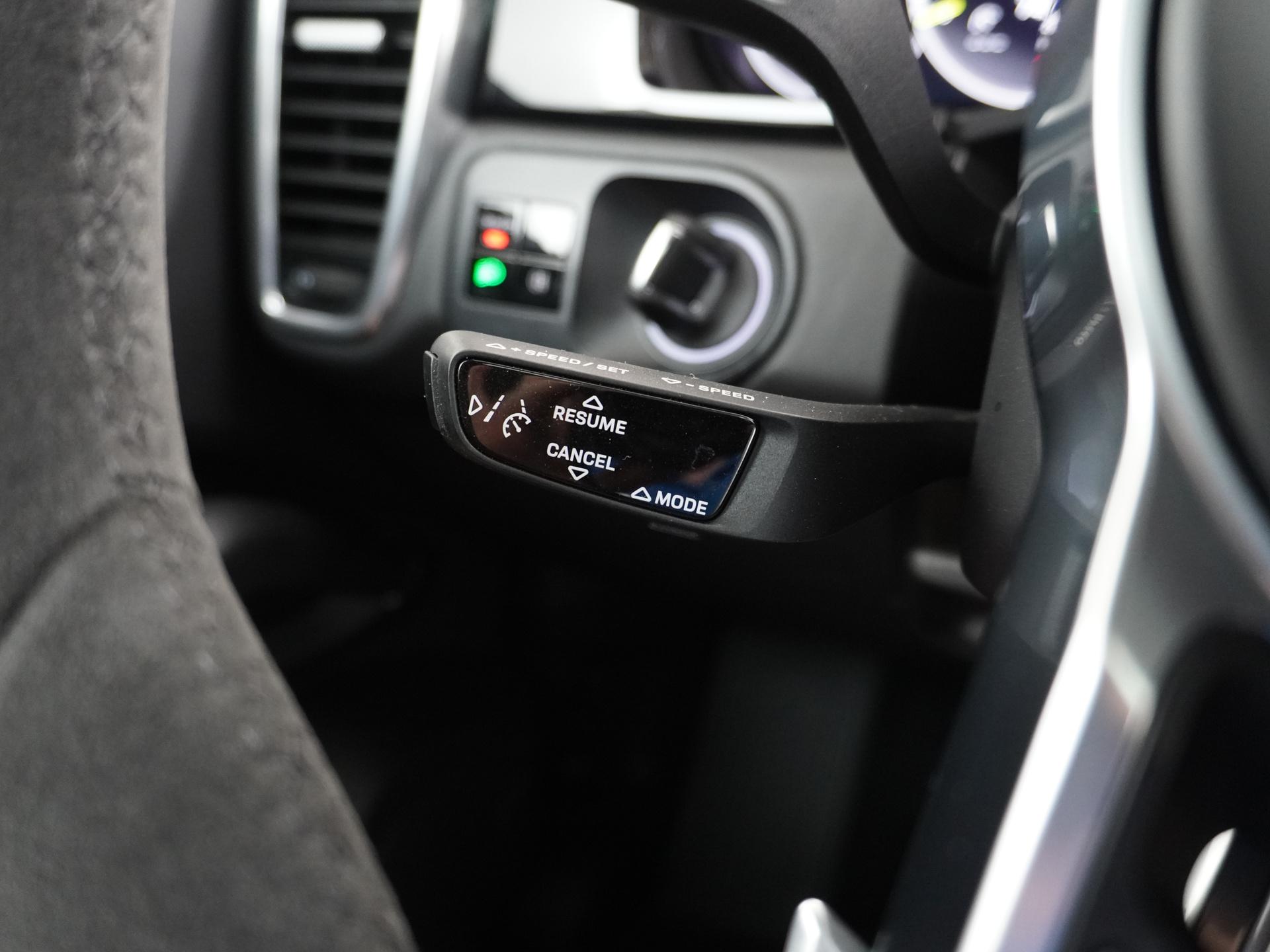 Porsche Cayenne Coupé 3.0 E-Hybrid 32