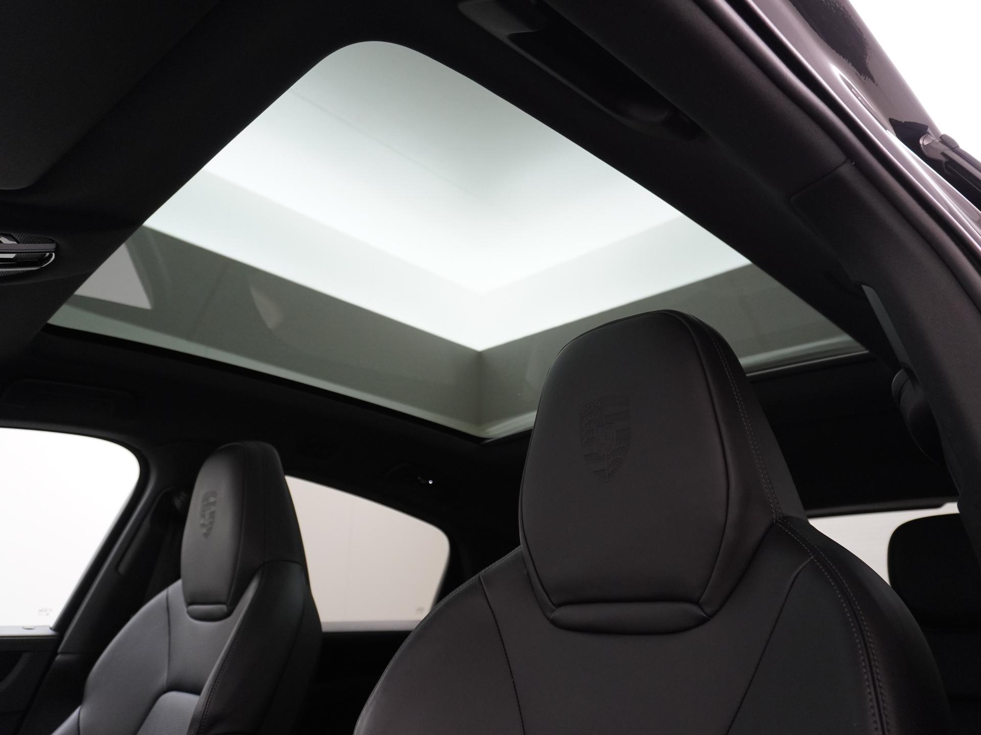 Porsche Cayenne Coupé 3.0 E-Hybrid 7