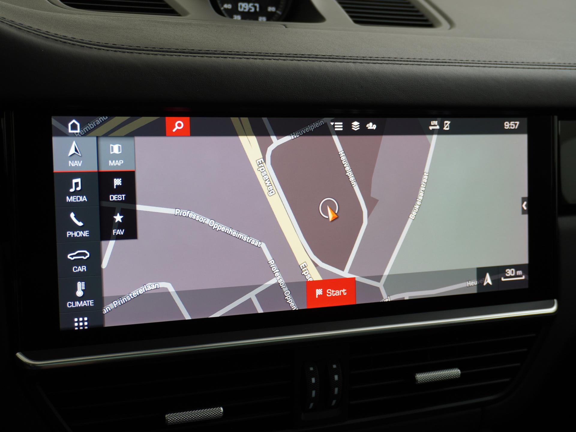 Porsche Cayenne Coupé 3.0 E-Hybrid 9