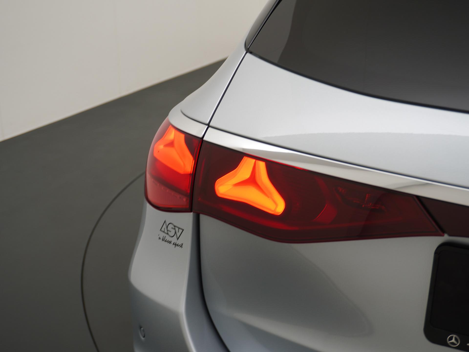 Mercedes-Benz E-Klasse Estate 220 d AMG Line 16