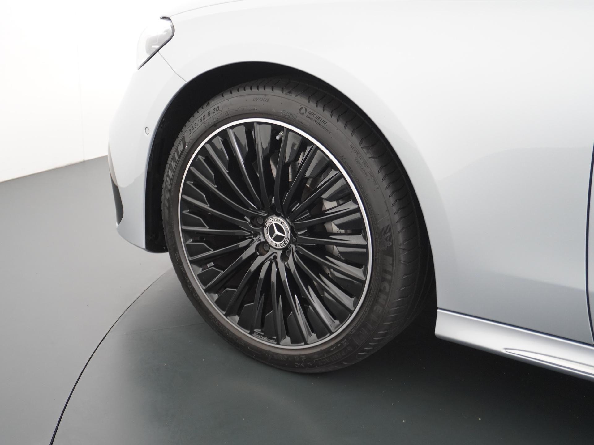 Mercedes-Benz E-Klasse Estate 220 d AMG Line 20