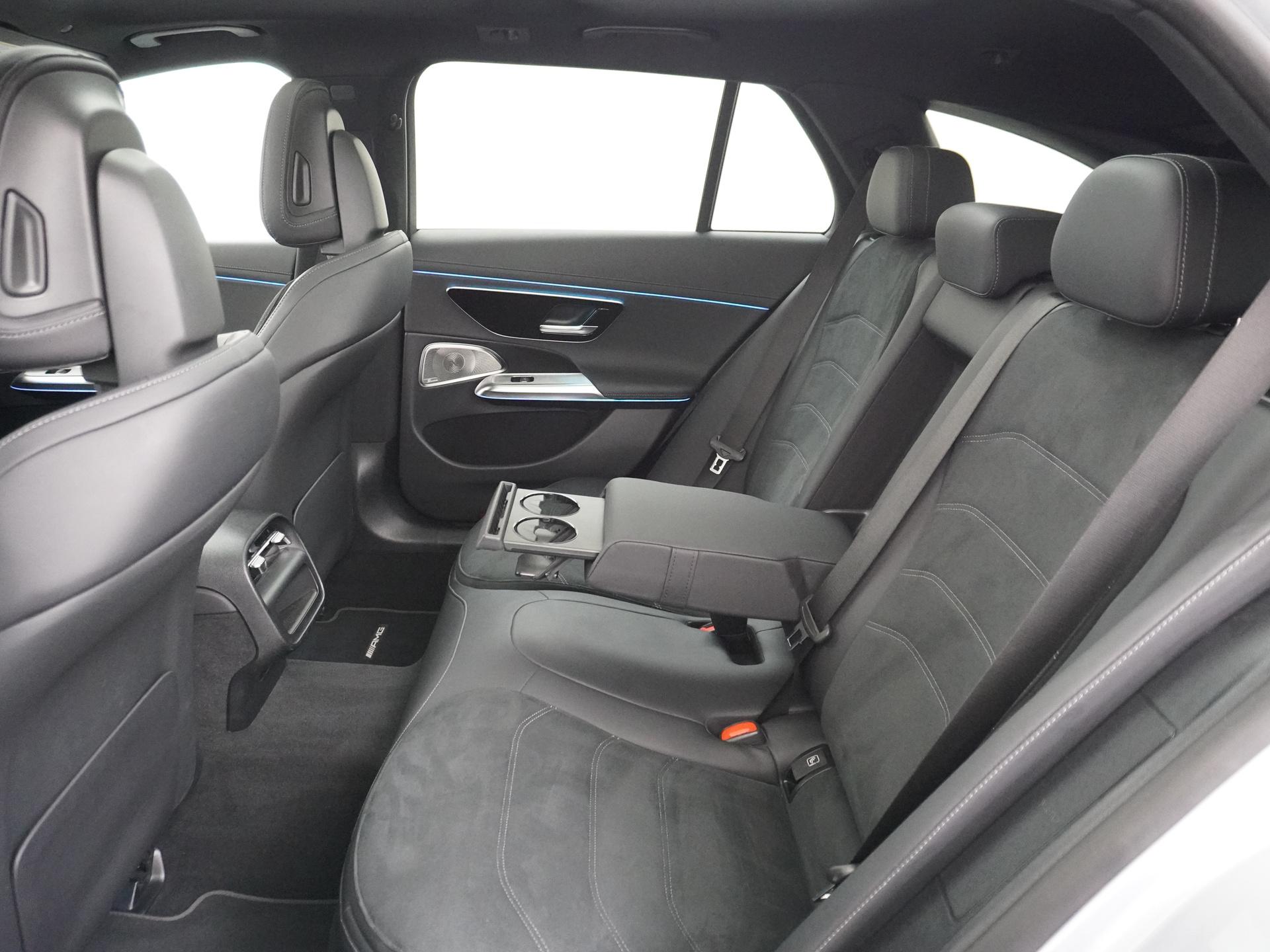 Mercedes-Benz E-Klasse Estate 220 d AMG Line 27